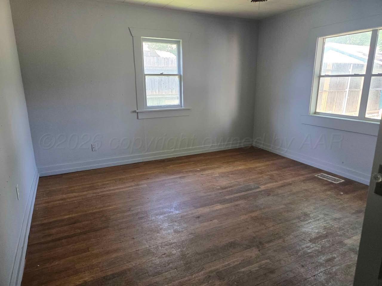 802 S Fairmont Street Property Photo 9