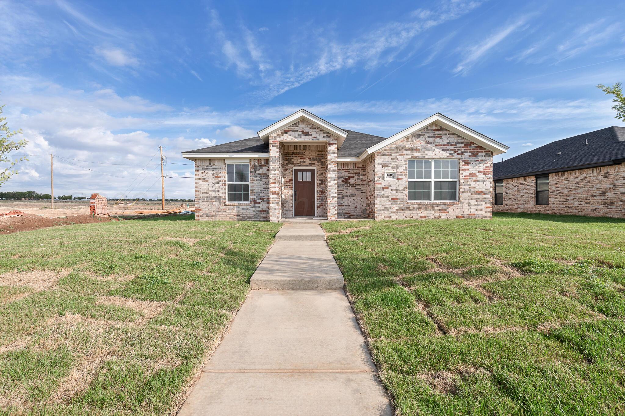 1805 Living Water Drive Property Photo 3