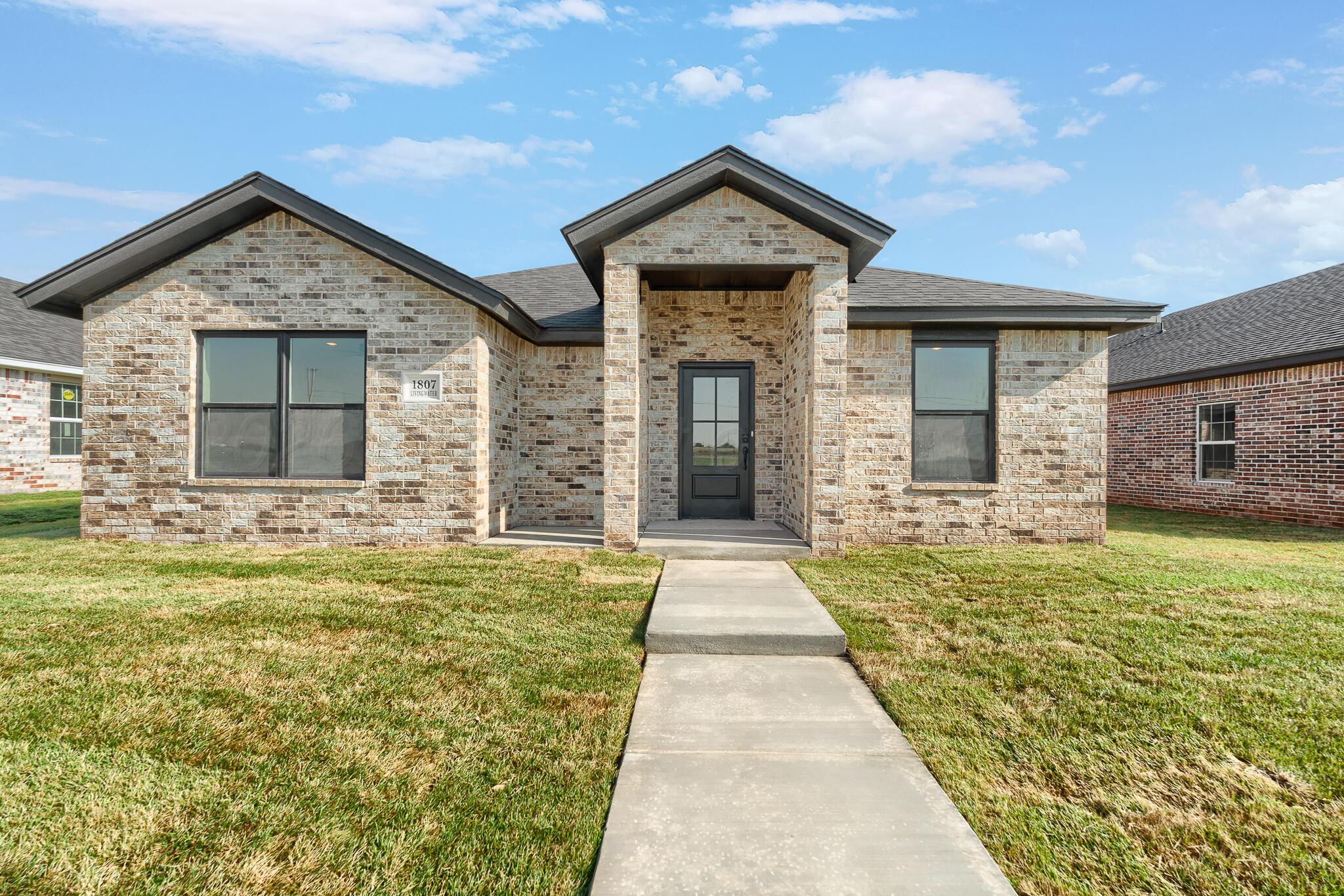 1807 Living Water Drive Property Photo 1