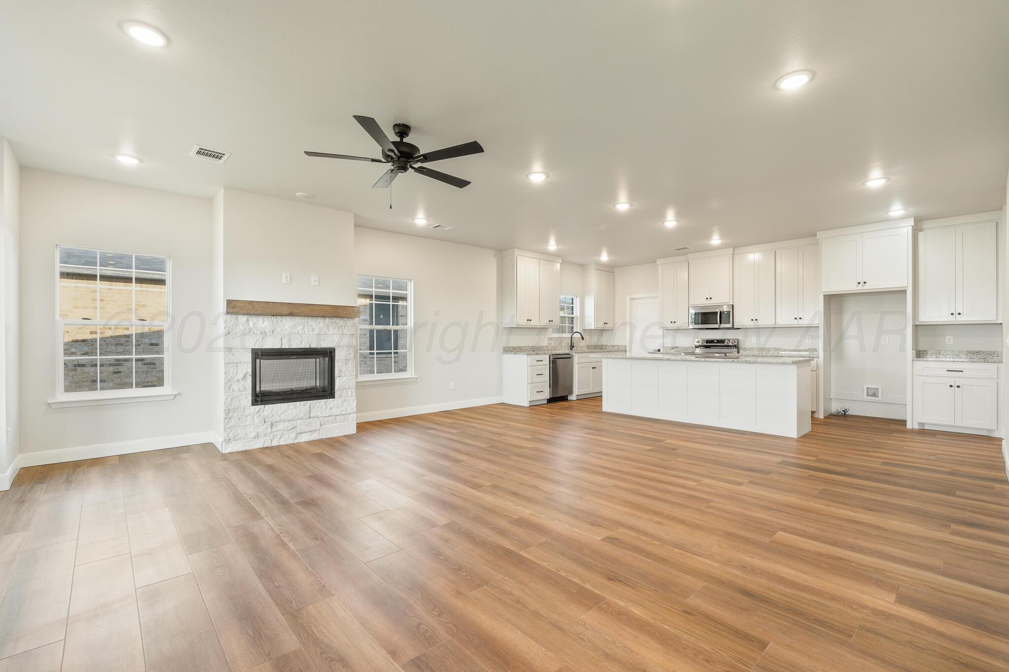 1809 Living Water Drive Property Photo 3