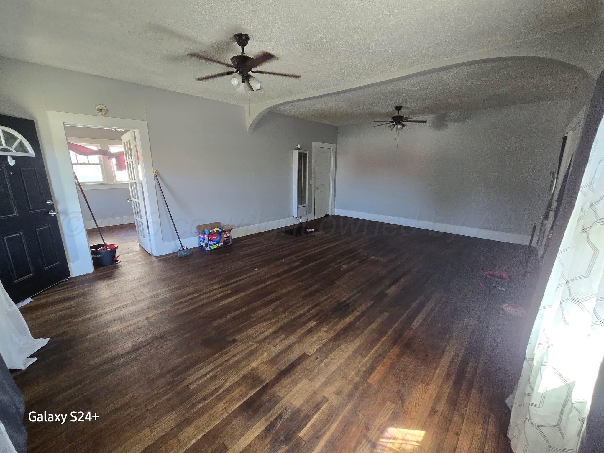 1413 S Ong Street Property Photo 5