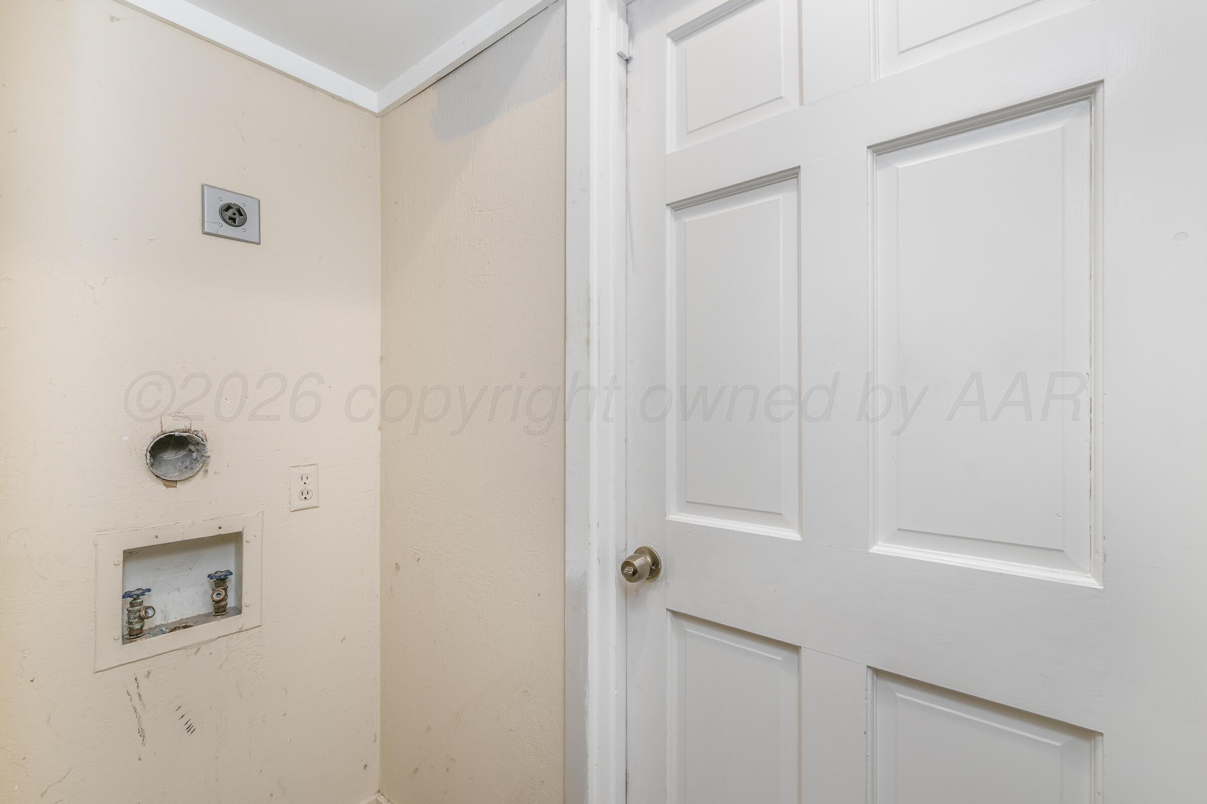 3 Woodstone Street Property Photo 28