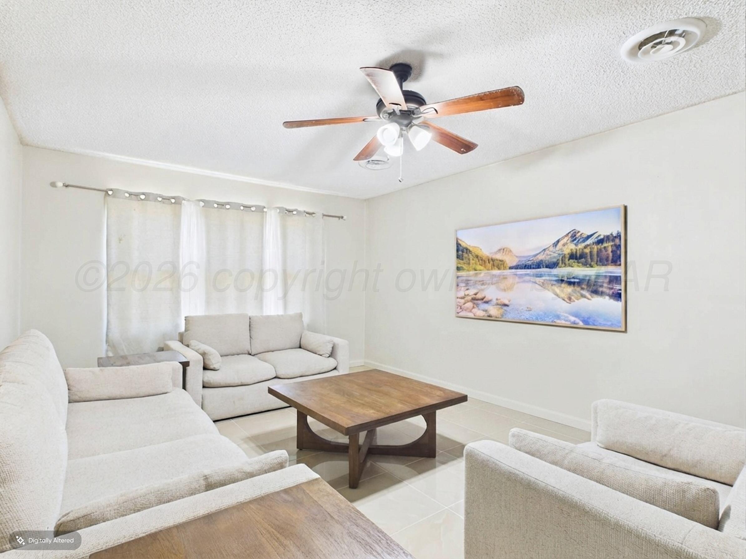 719 N Grace Street Property Photo 2