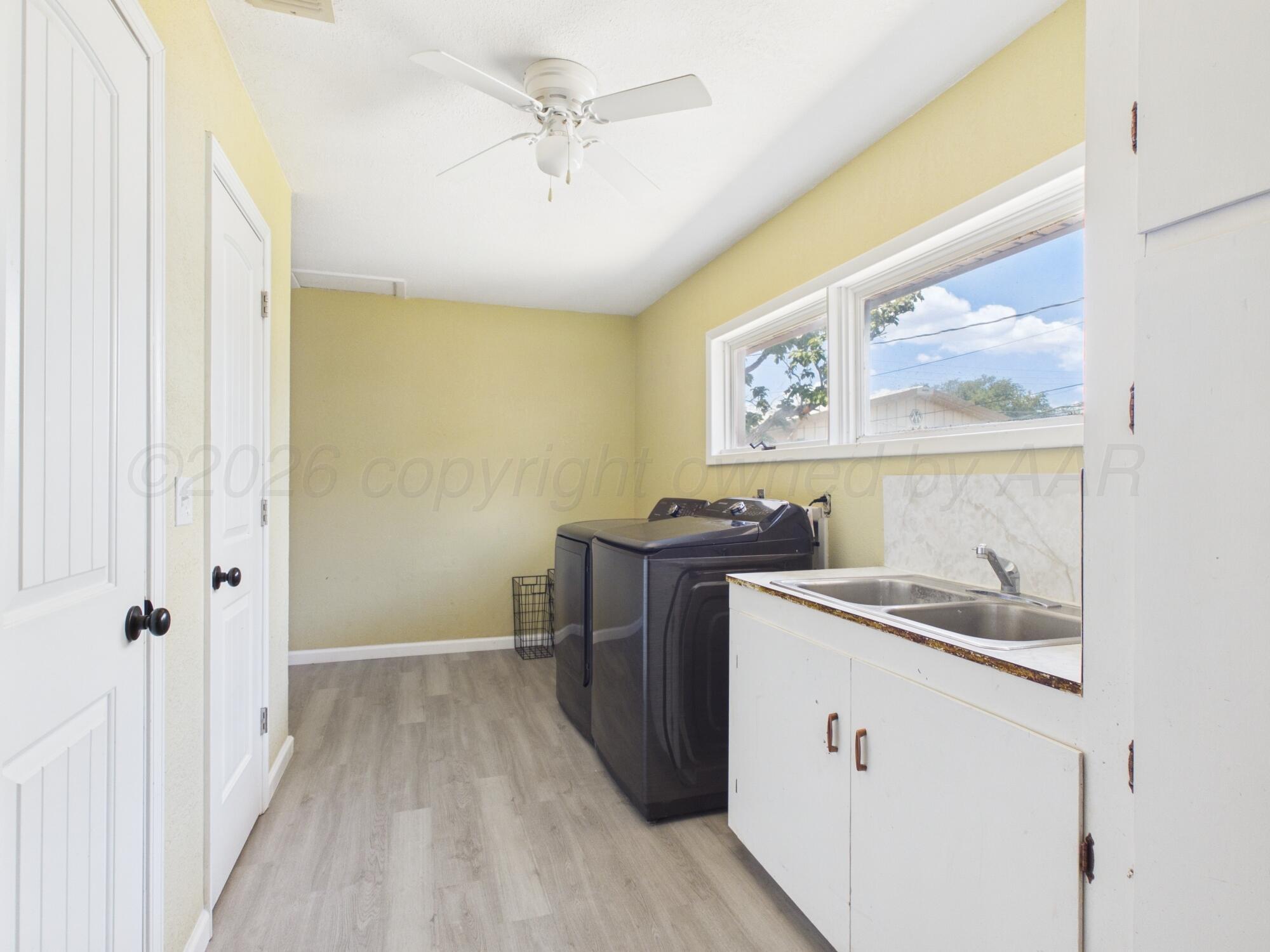 719 N Grace Street Property Photo 11