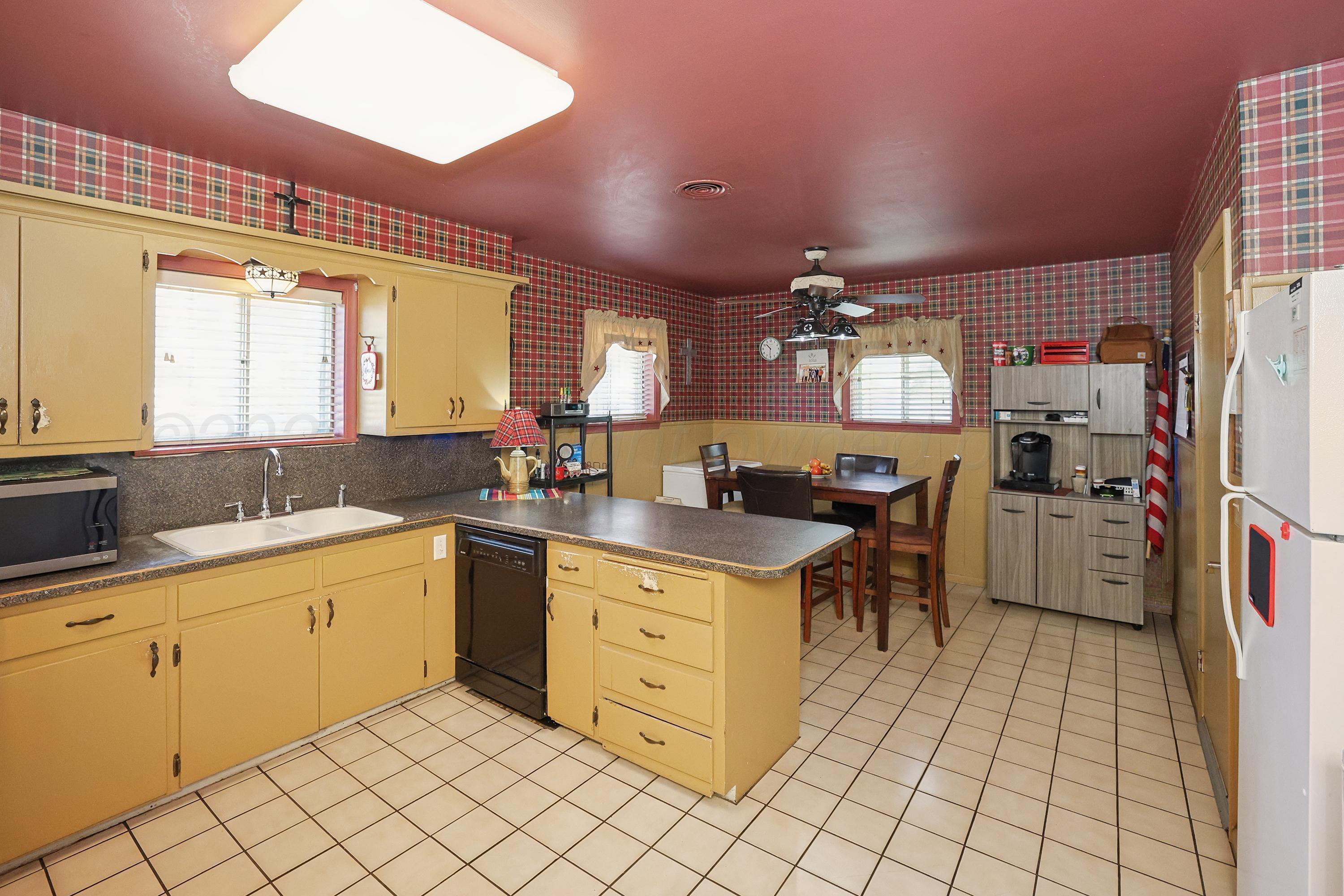 3616 S Lamar Street Property Photo 11