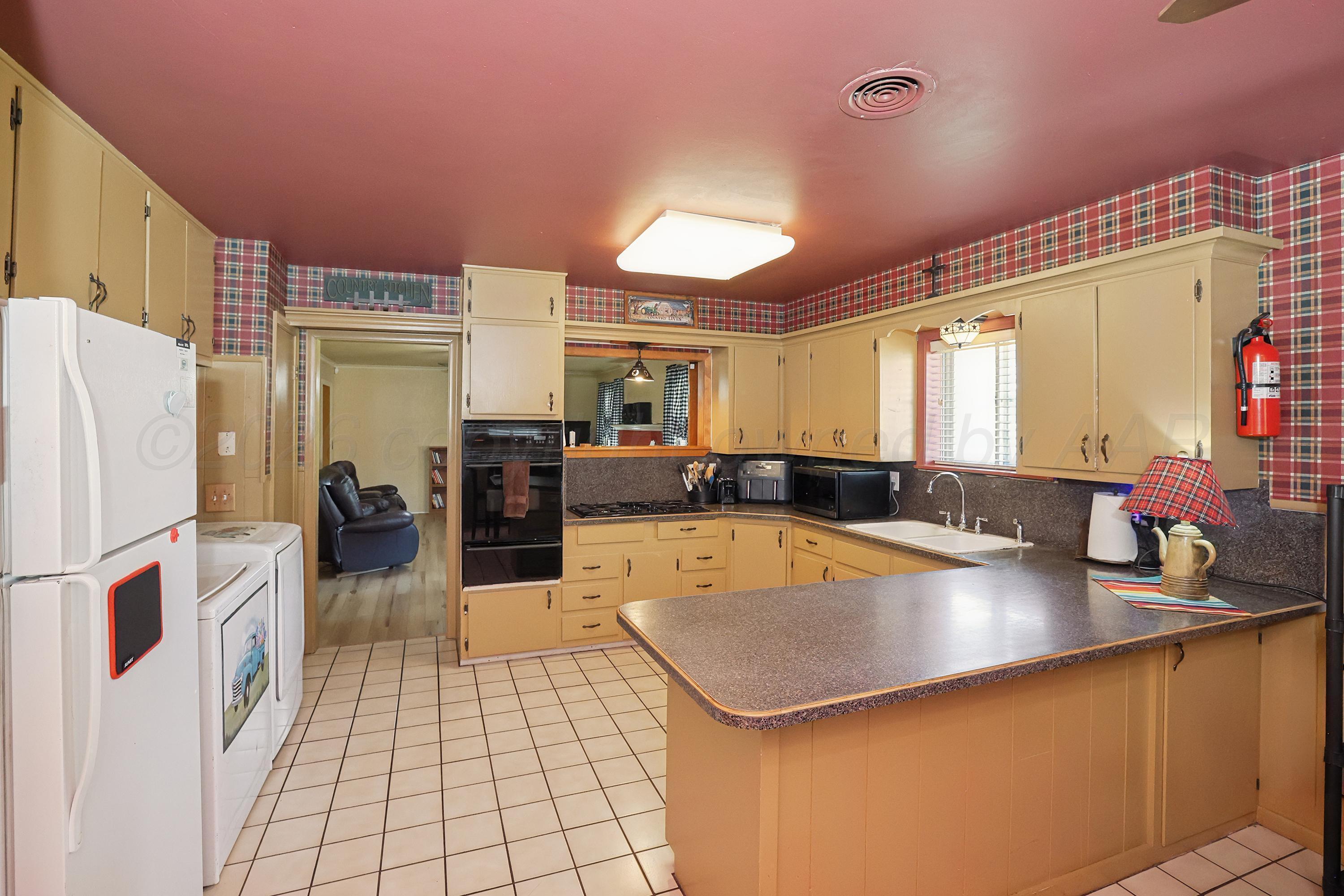 3616 S Lamar Street Property Photo 12