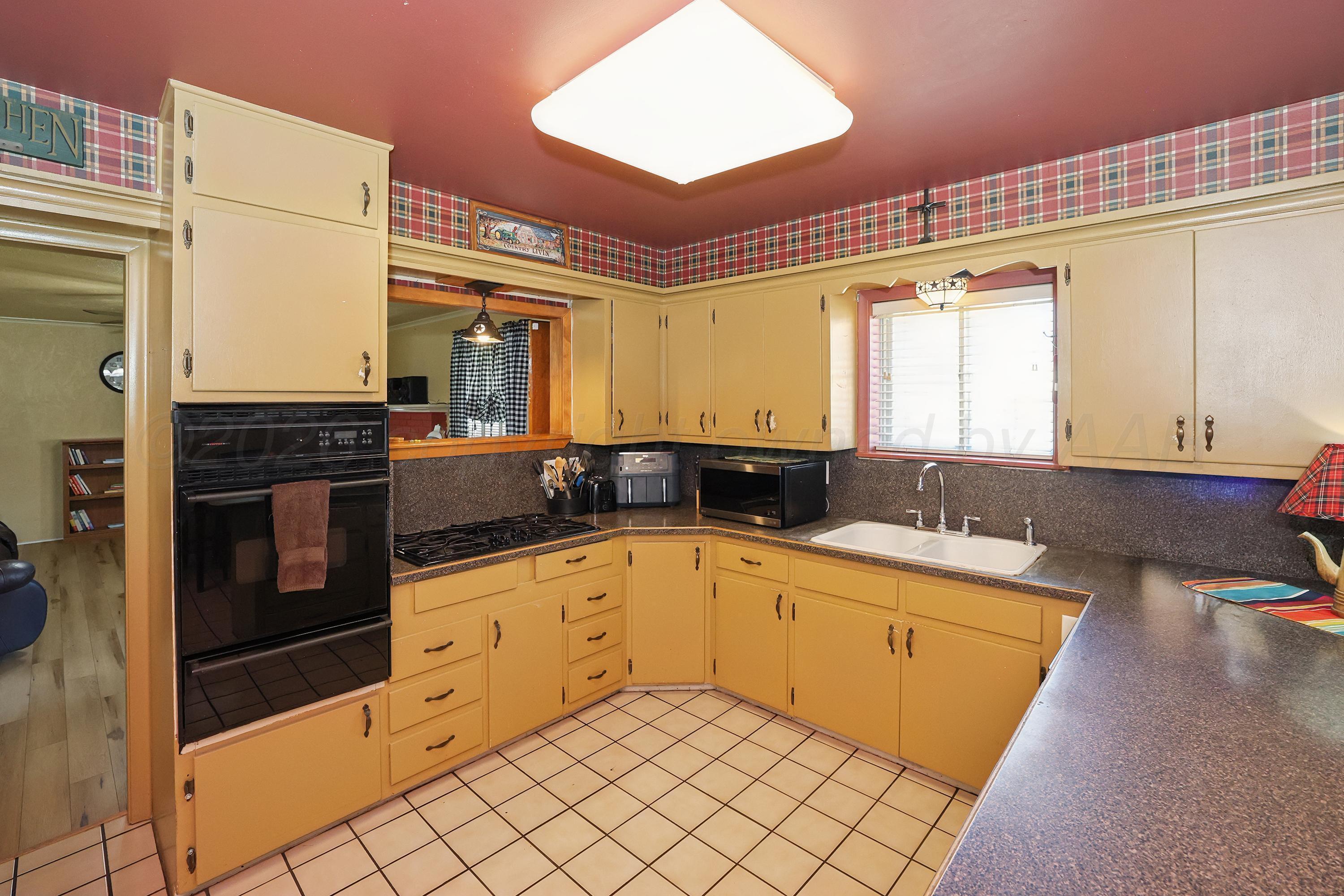 3616 S Lamar Street Property Photo 13