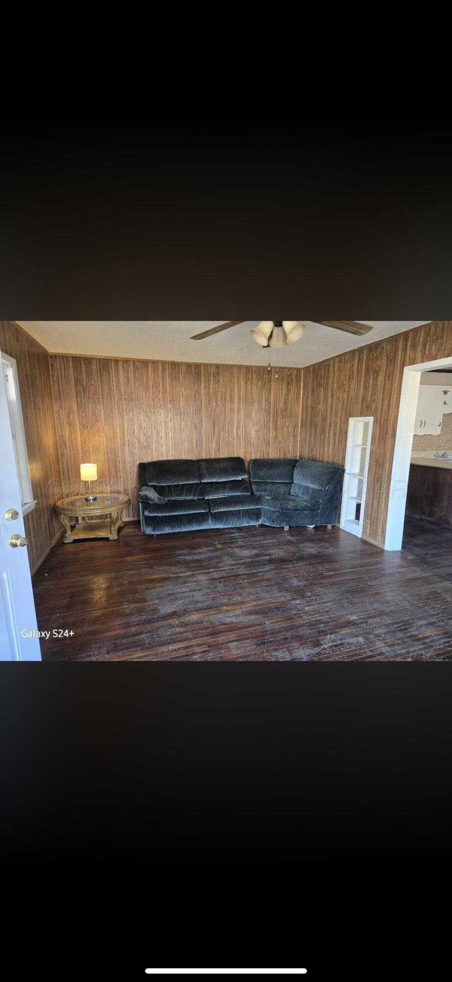 1104 S Western Street Property Photo 3