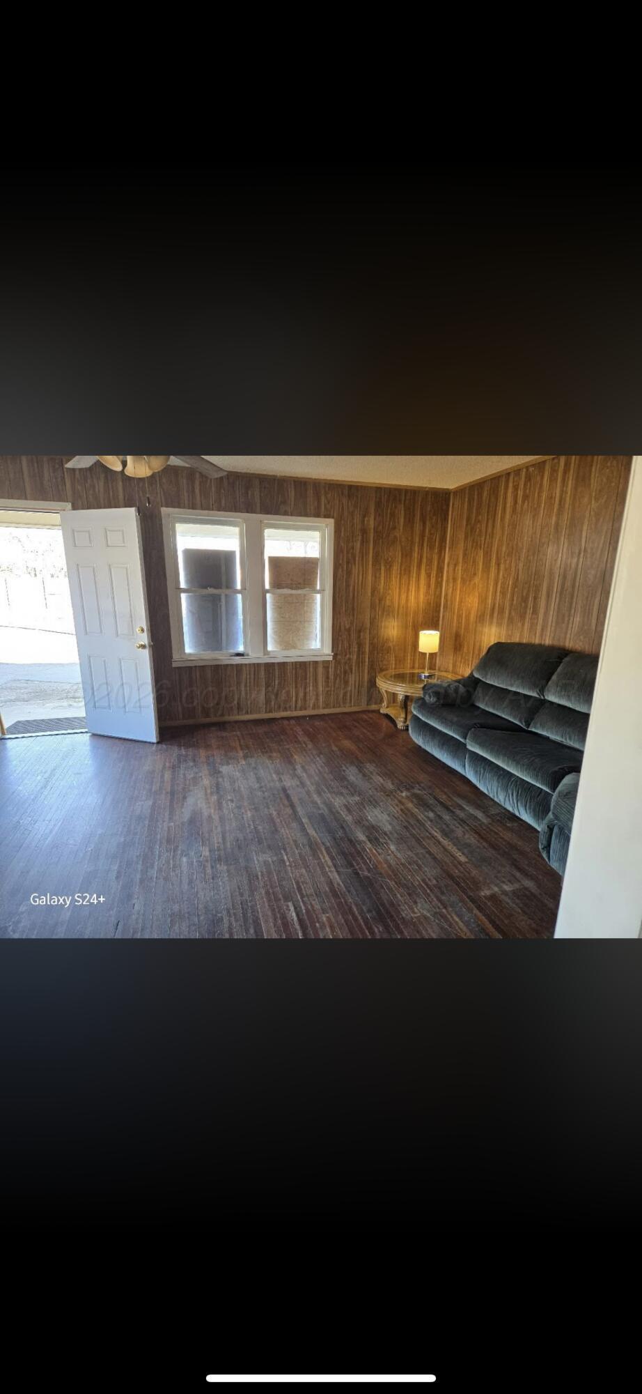1104 S Western Street Property Photo 6