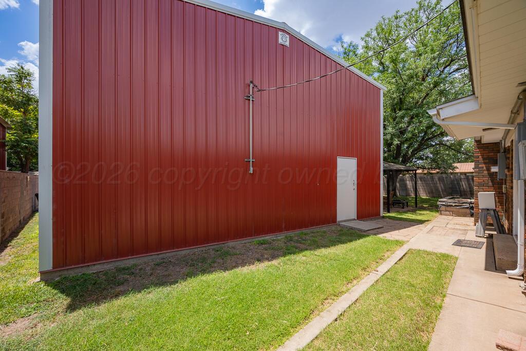 2418 11th Avenue Property Photo 2