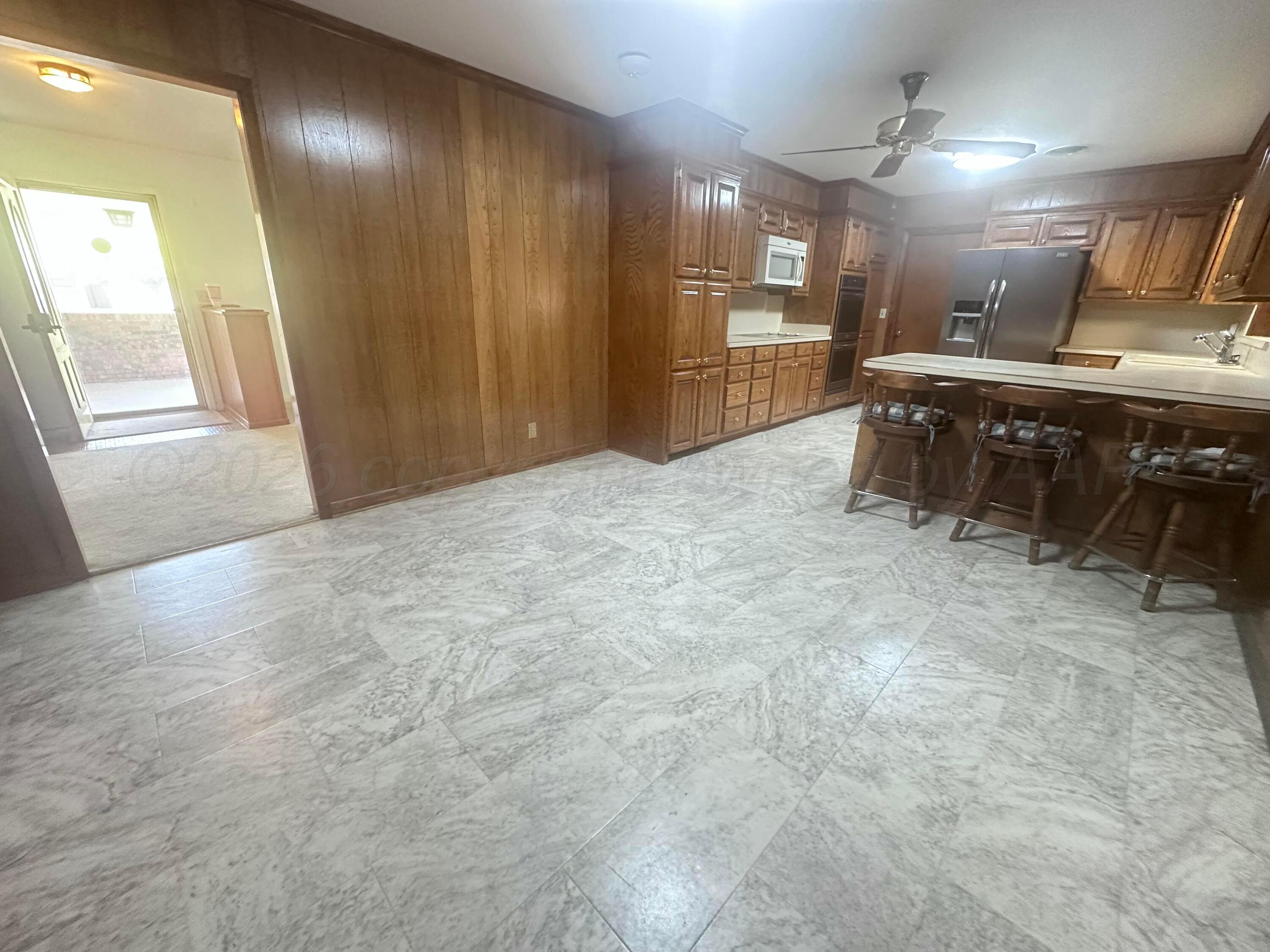 2418 11th Avenue Property Photo 10