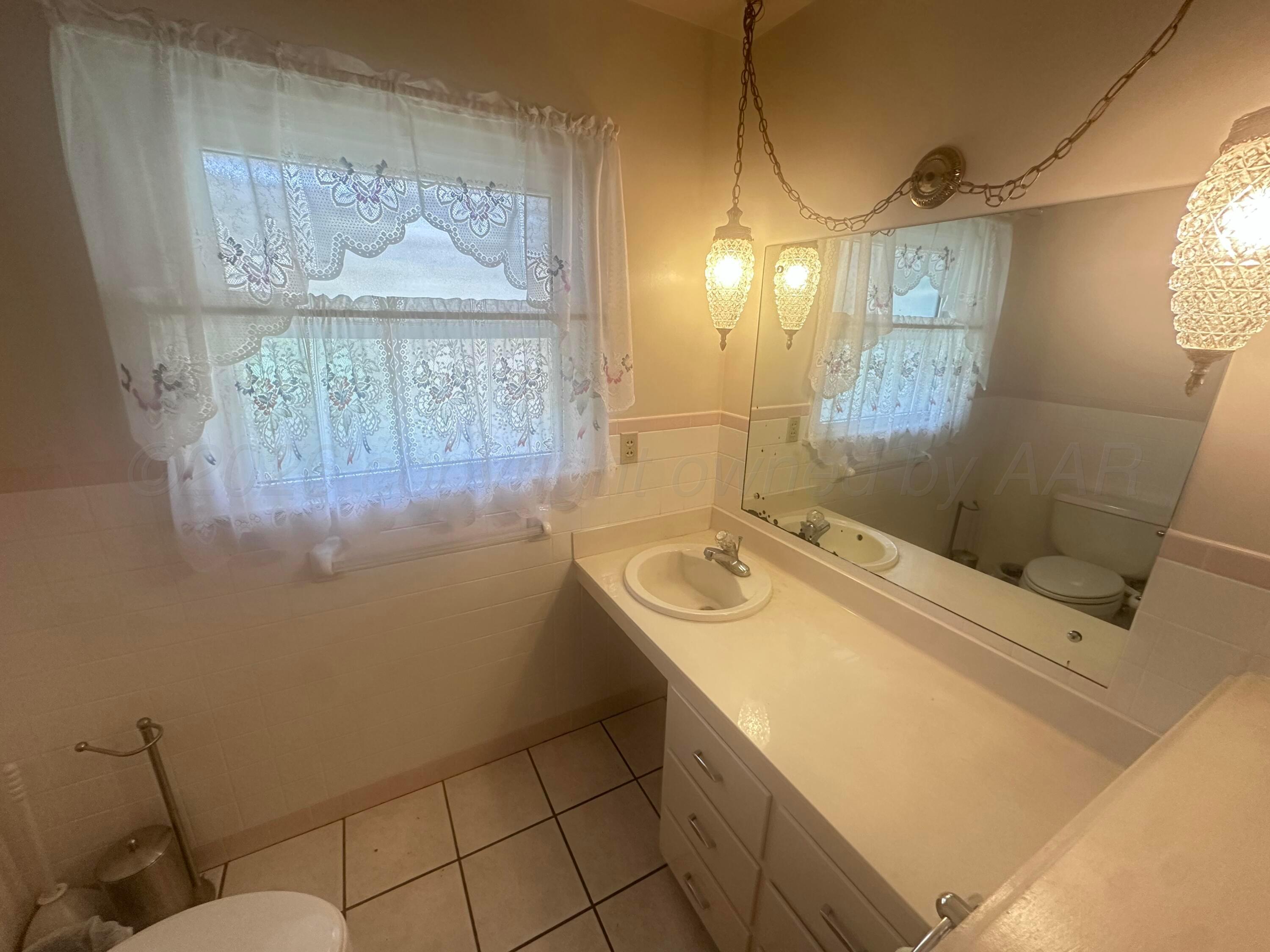 2418 11th Avenue Property Photo 18