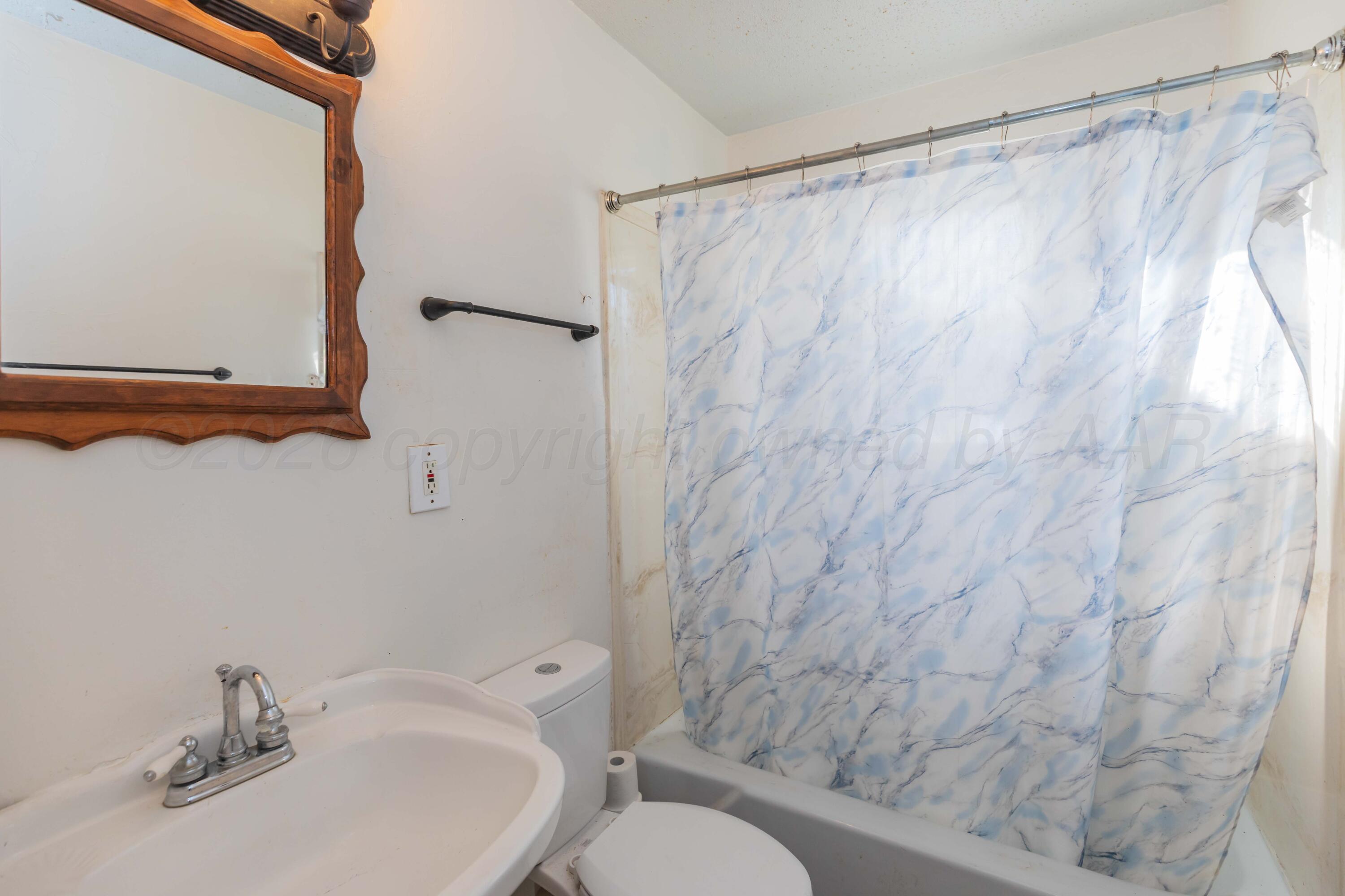 917 Highway Avenue Property Photo 7