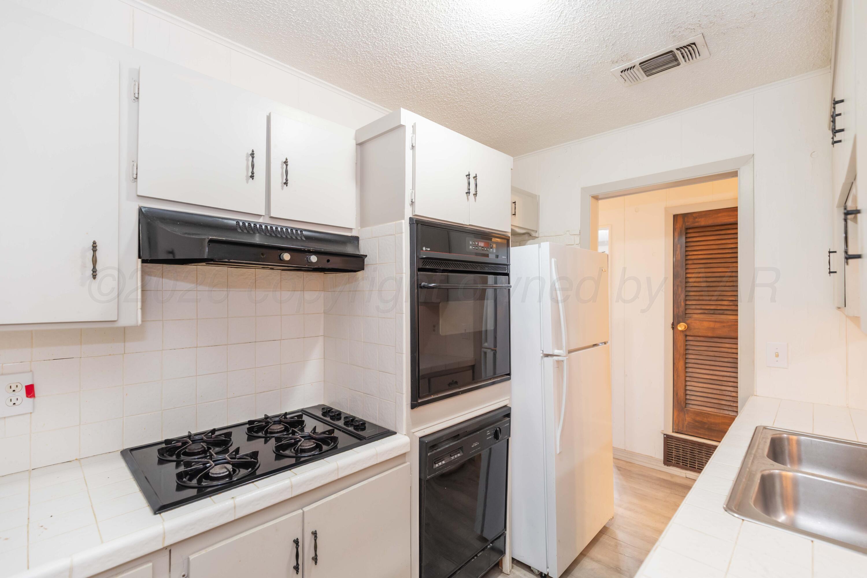 917 Highway Avenue Property Photo 9
