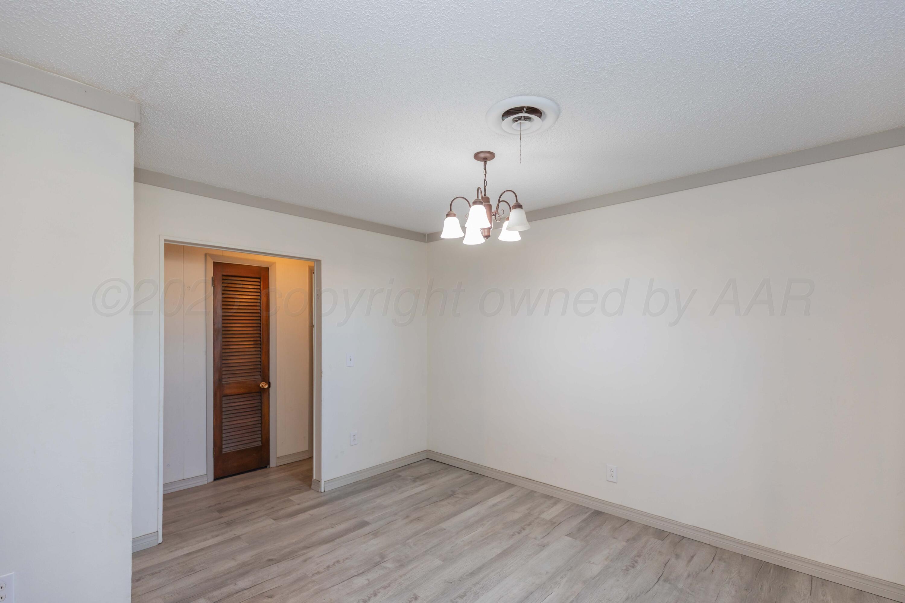 917 Highway Avenue Property Photo 13