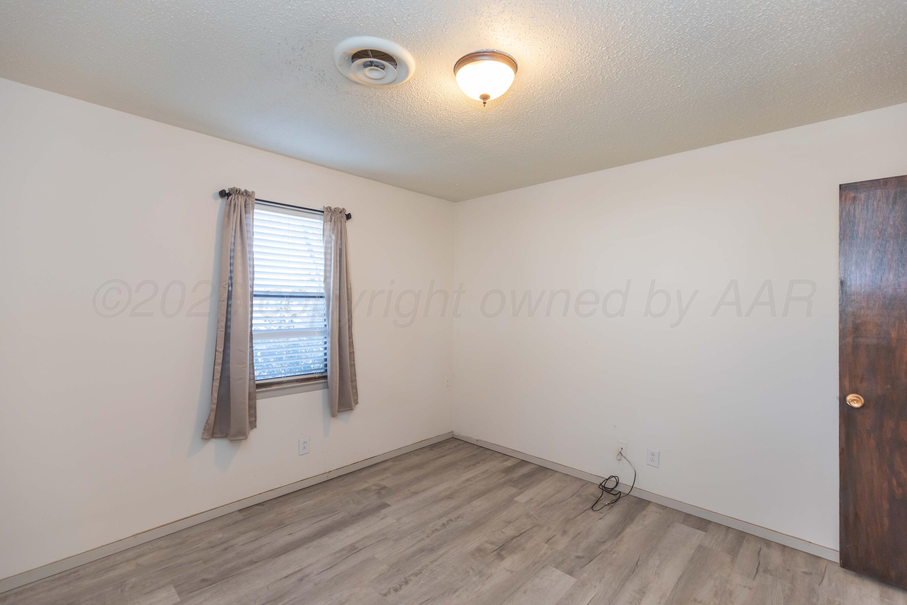 917 Highway Avenue Property Photo 18