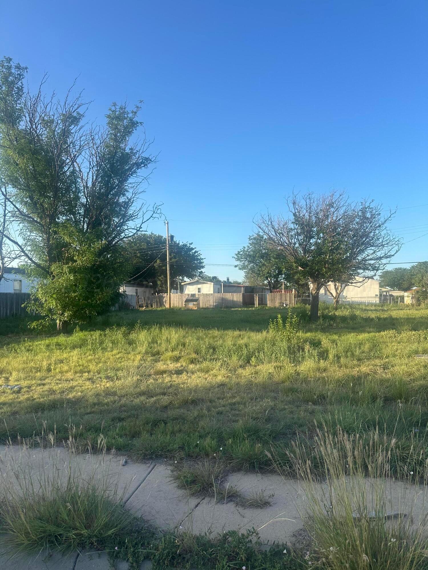 2104 PHEASANT Lane Property Photo 1