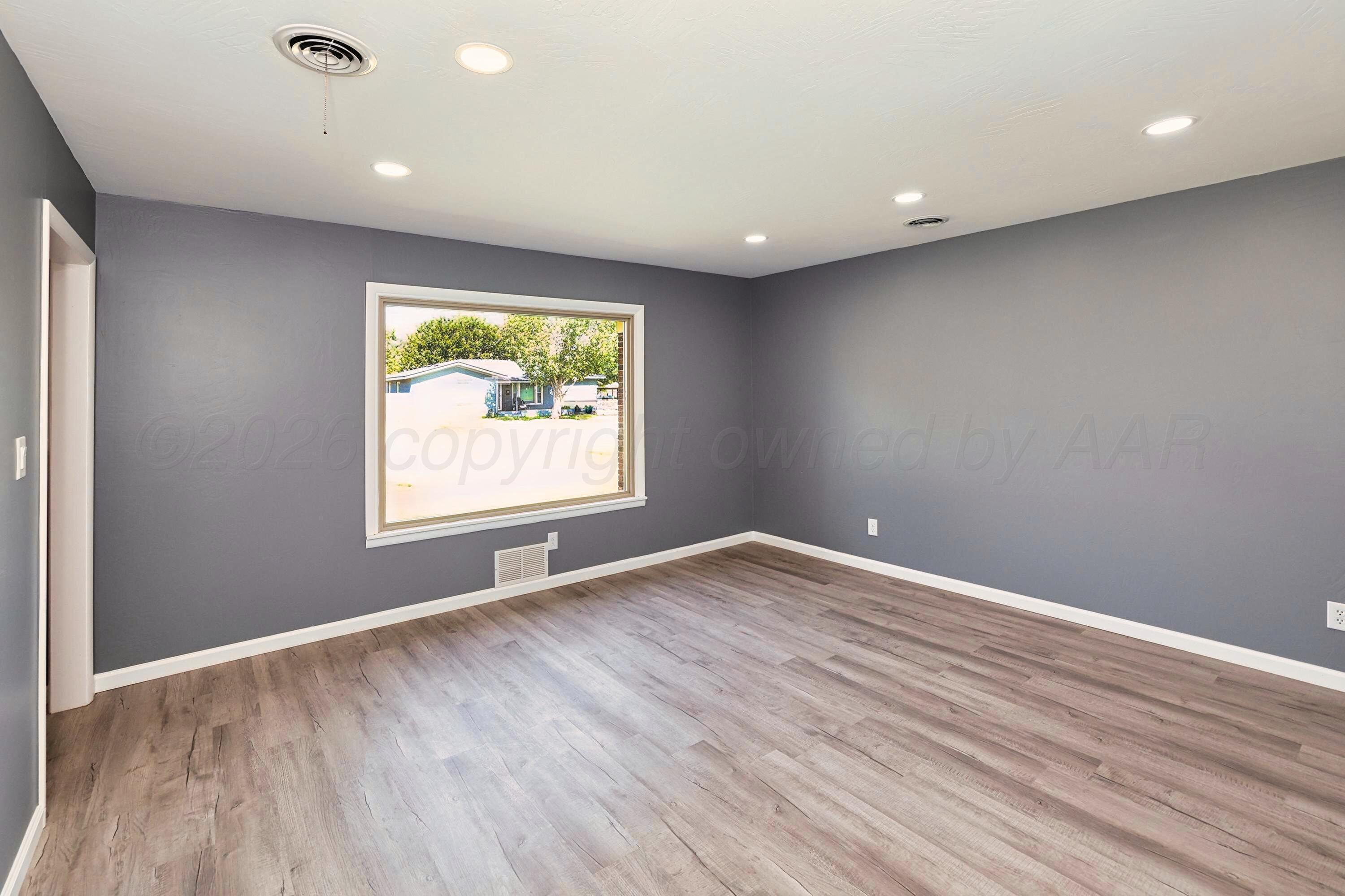 1103 Callahan Street Property Photo 5