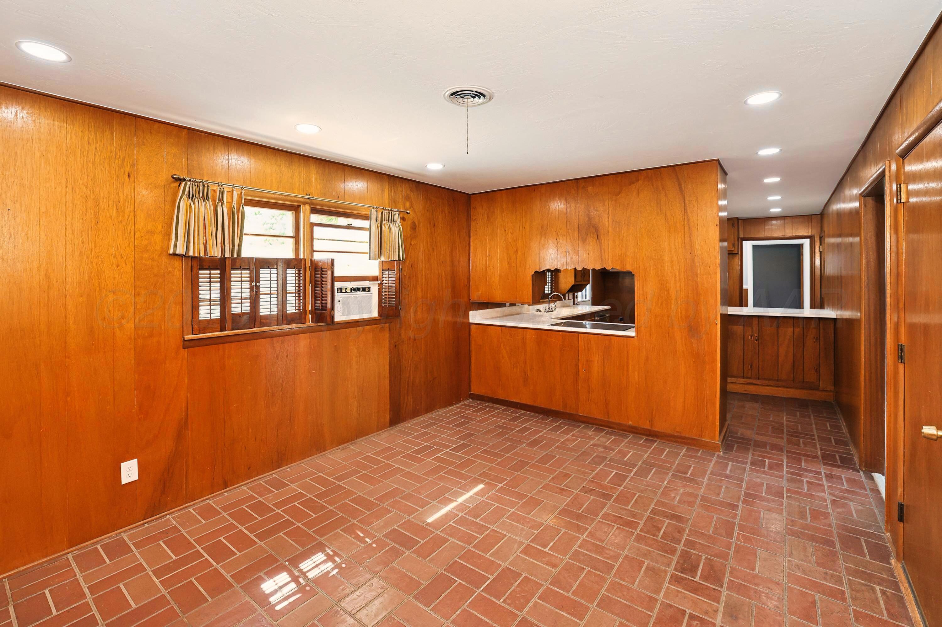 1103 Callahan Street Property Photo 8