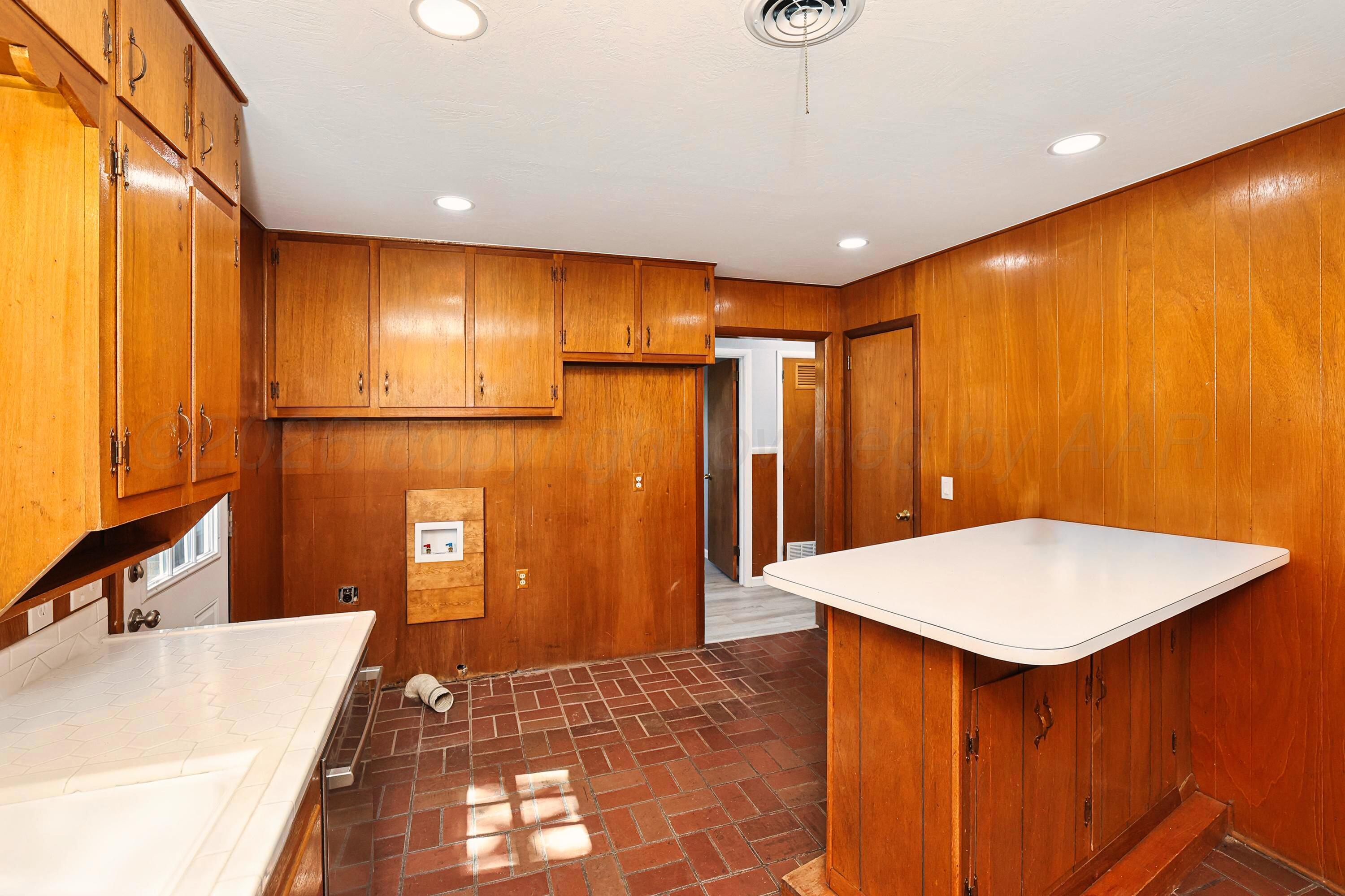 1103 Callahan Street Property Photo 10