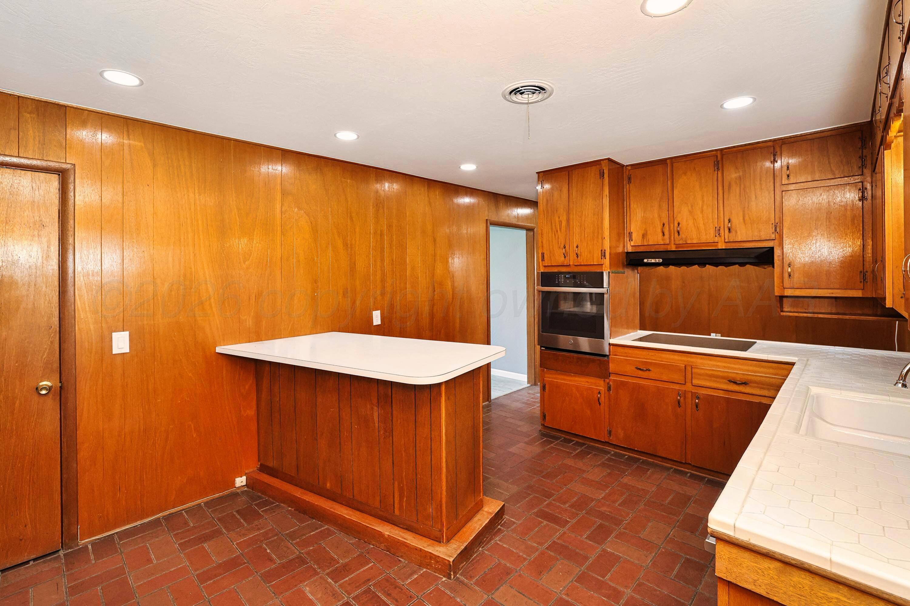 1103 Callahan Street Property Photo 12