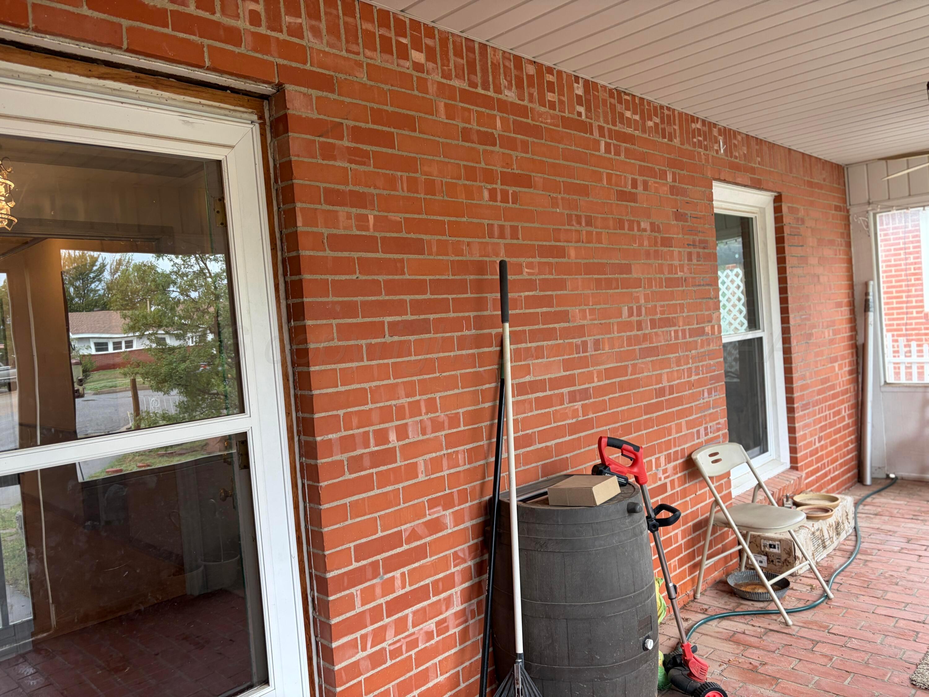 2301 N Mary-ellen Street Property Photo 5