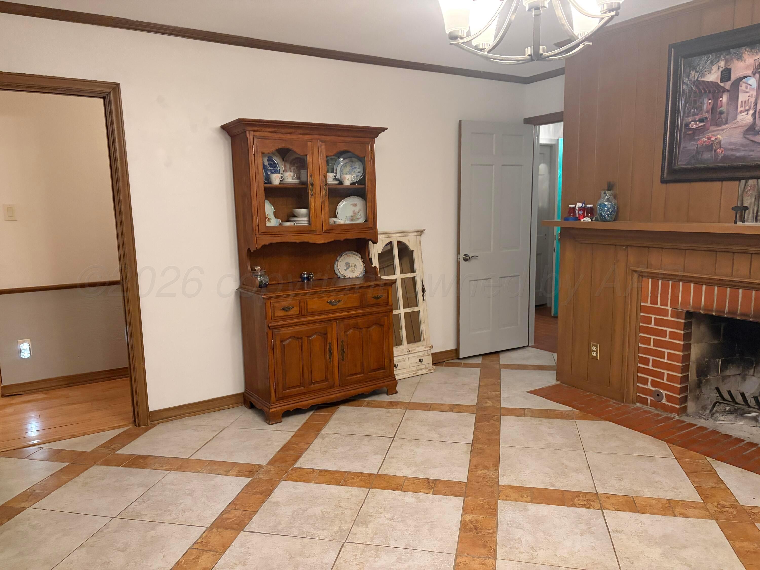 2301 N Mary-ellen Street Property Photo 19
