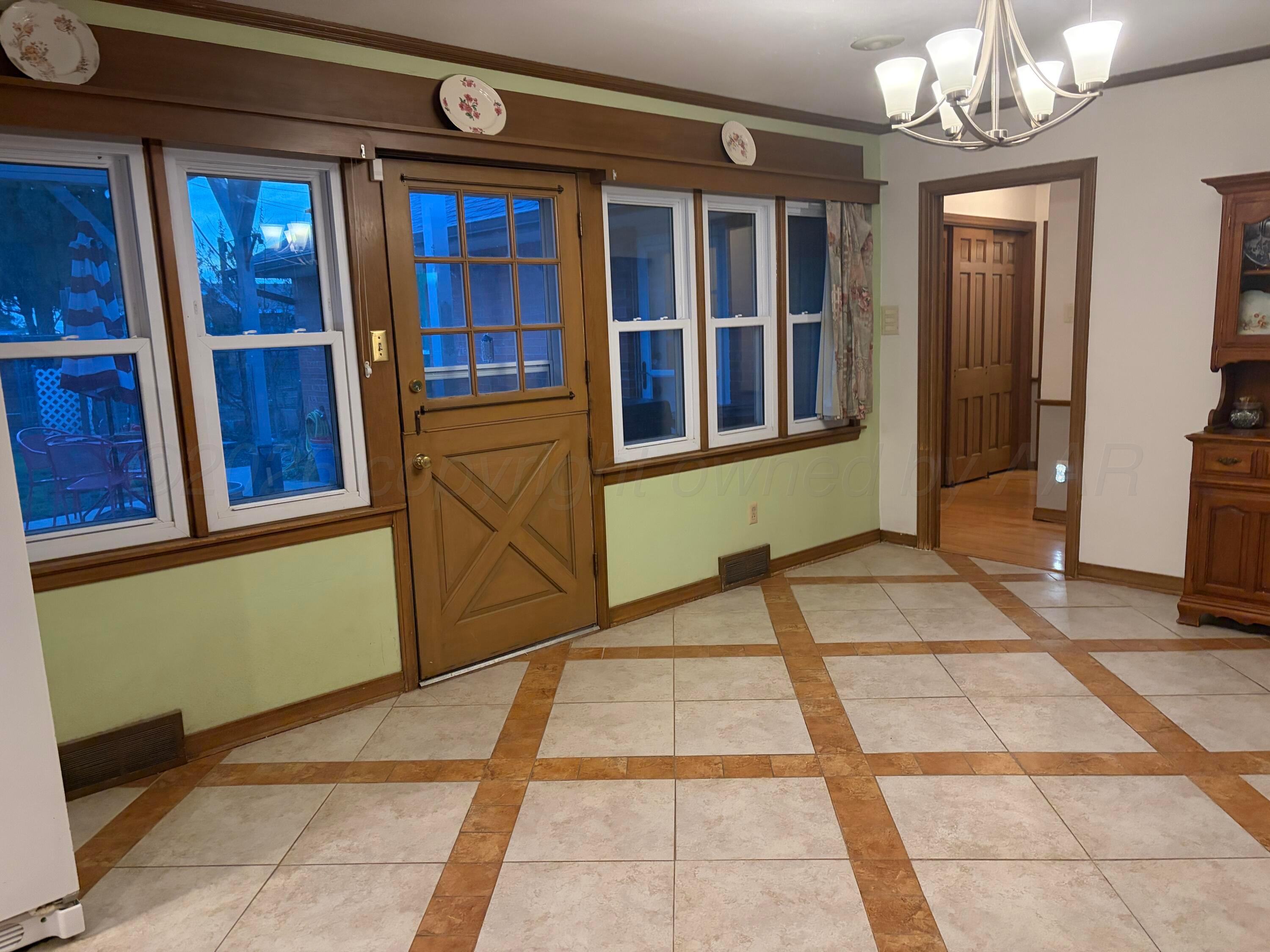 2301 N Mary-ellen Street Property Photo 21