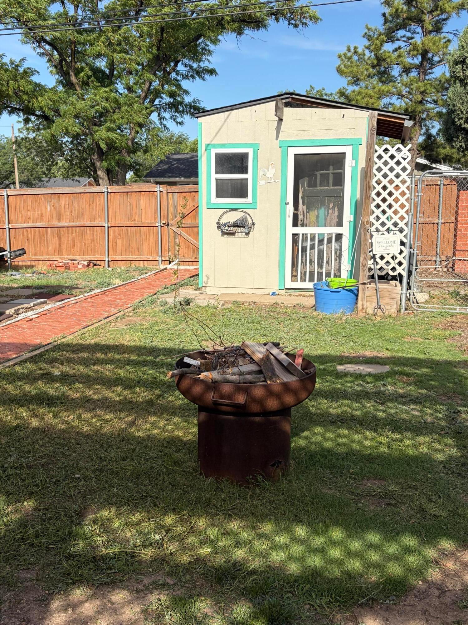 2301 N Mary-ellen Street Property Photo 36
