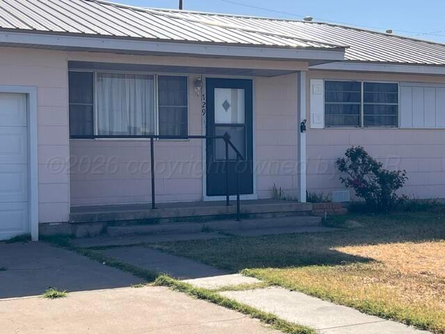 729 Wilbanks Drive Property Photo 2