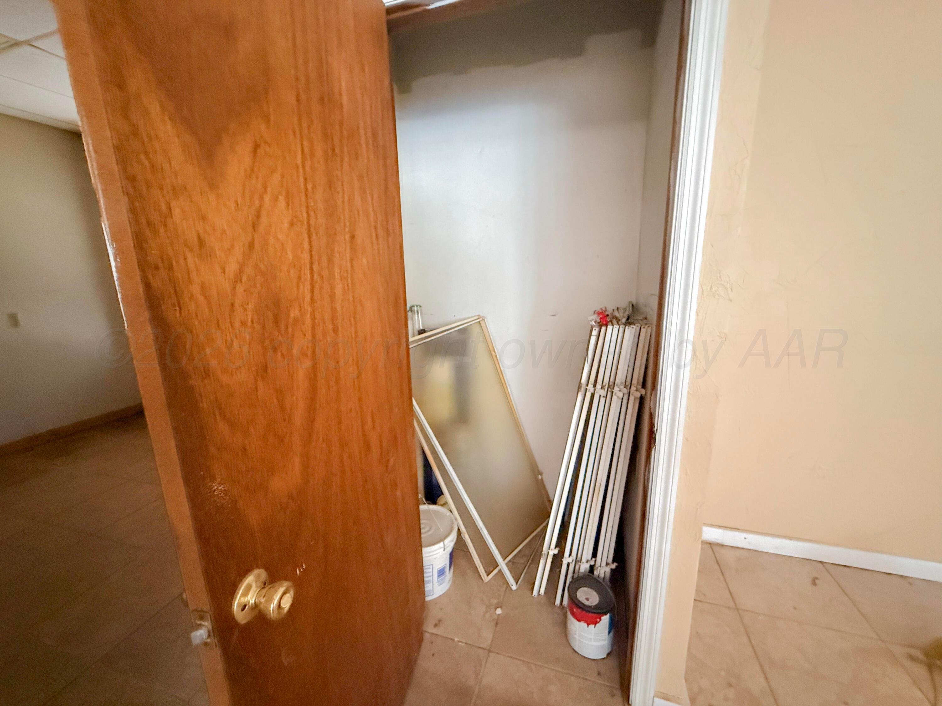 1801 Alcock Street Property Photo 11