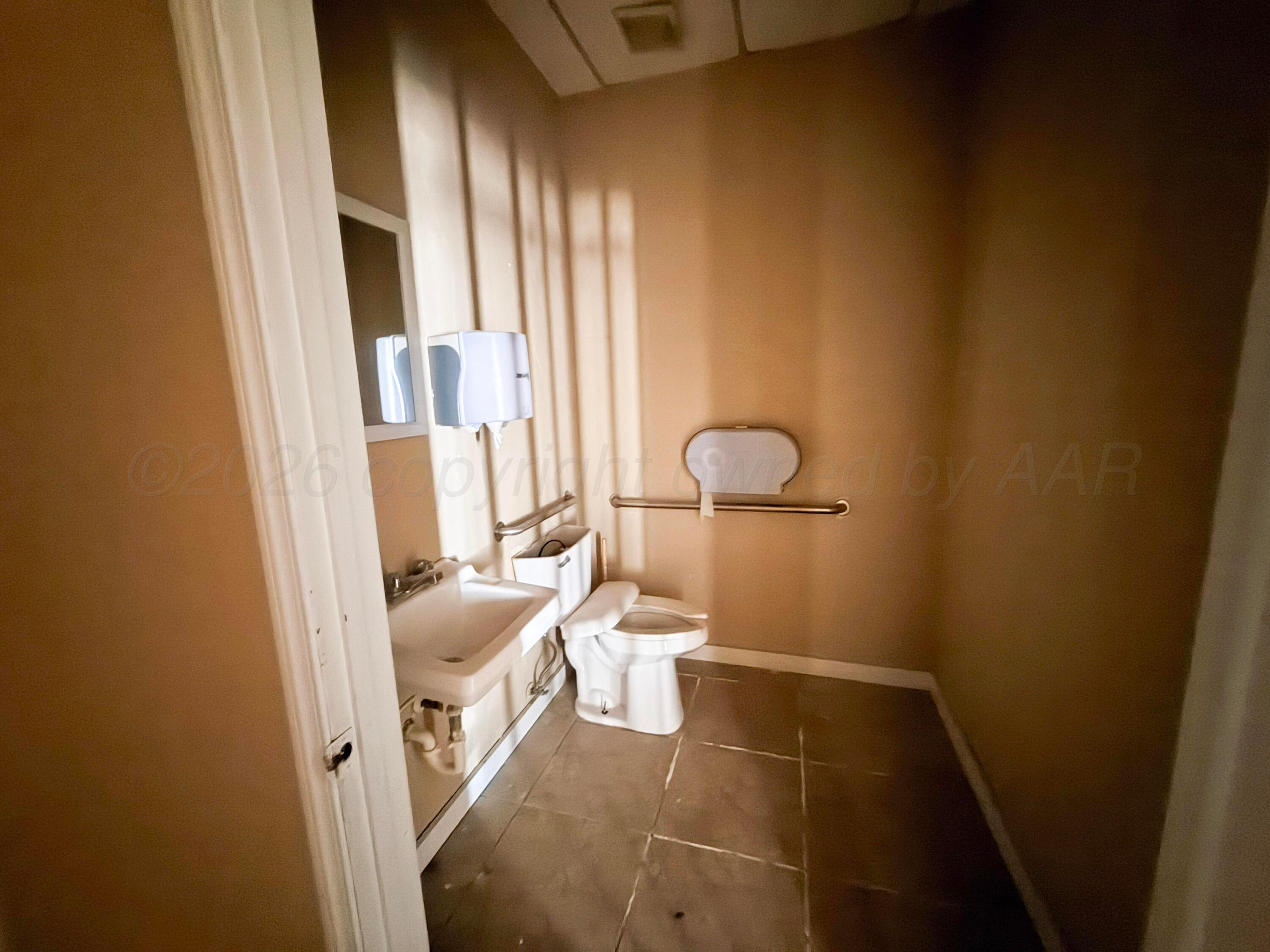 1801 Alcock Street Property Photo 14