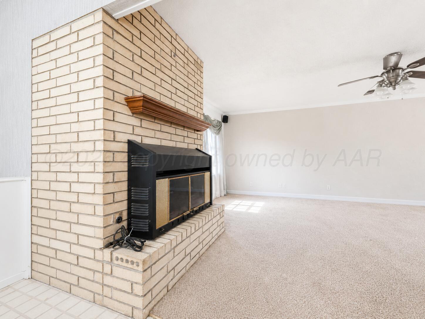 216 Juniper Street Property Photo 3