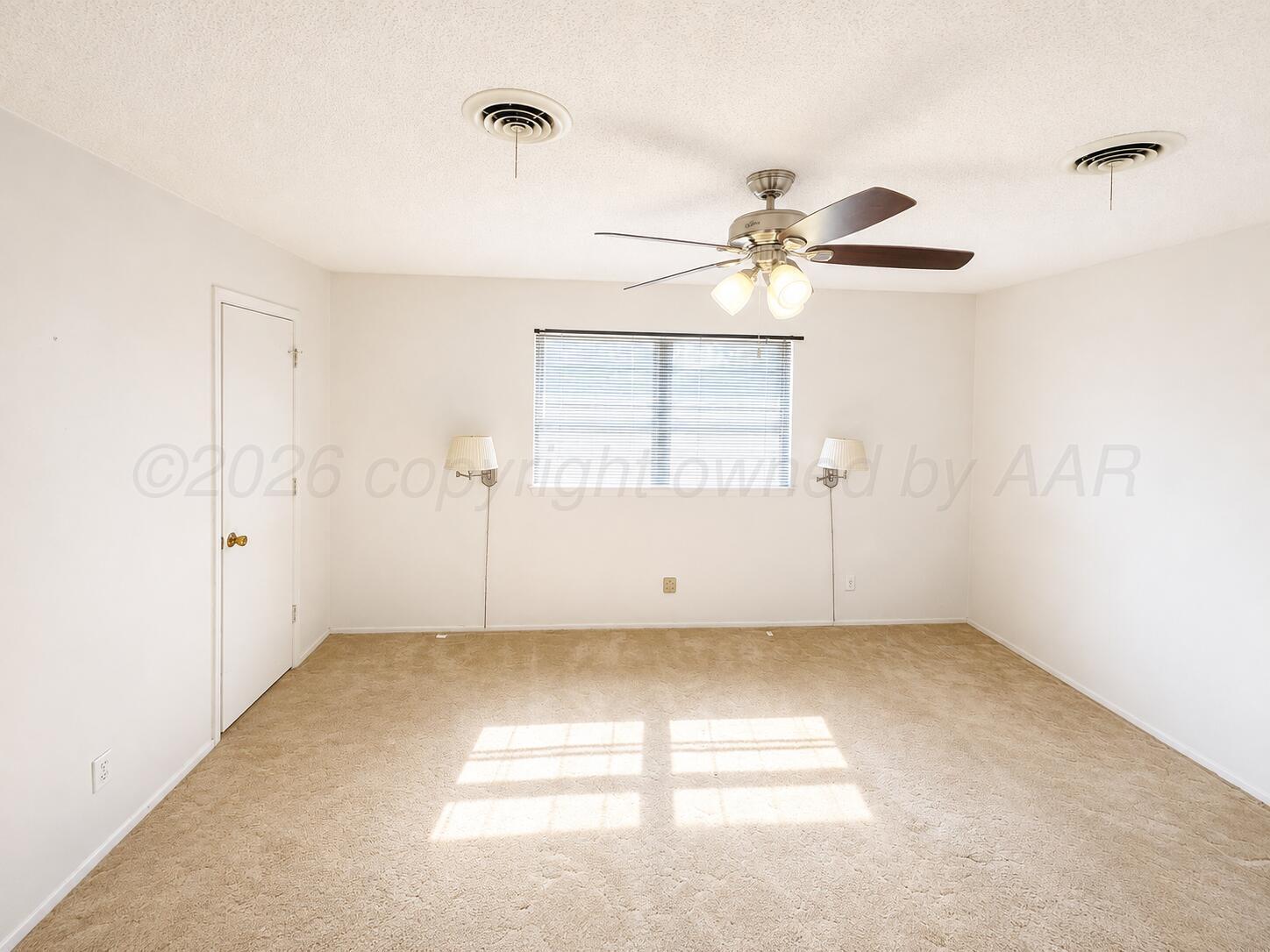 216 Juniper Street Property Photo 7