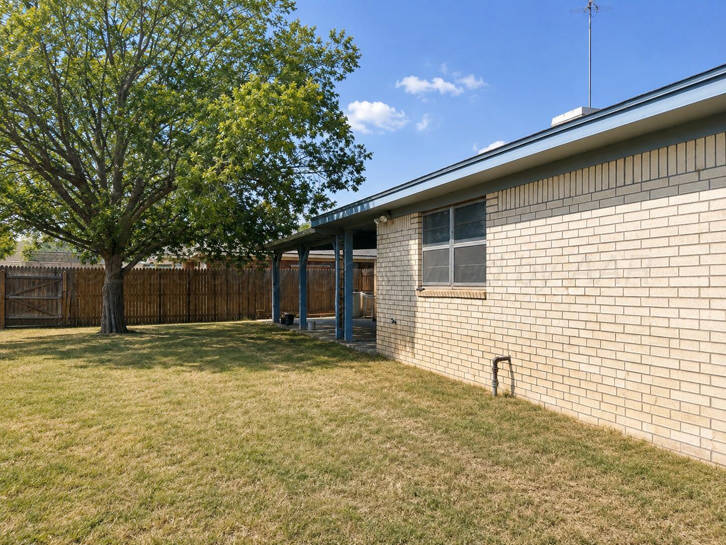 216 Juniper Street Property Photo 17