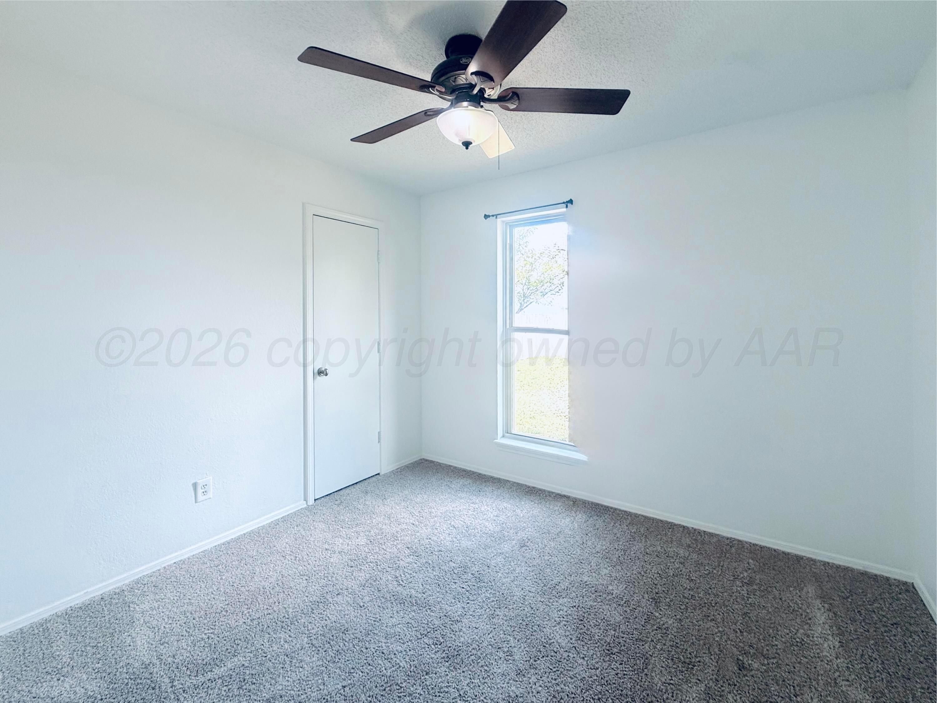 704 Floyd Avenue Property Photo 7