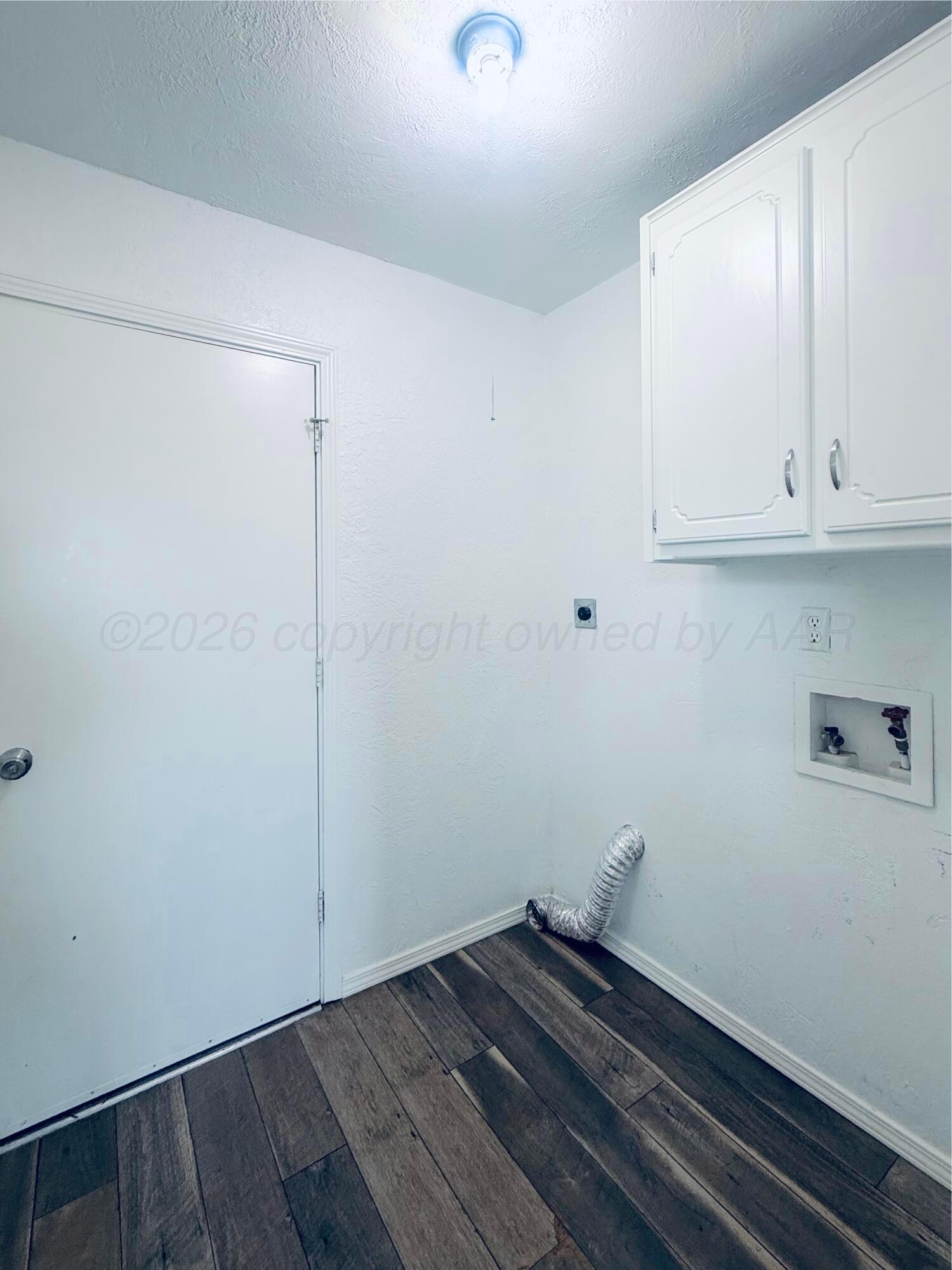 704 Floyd Avenue Property Photo 12