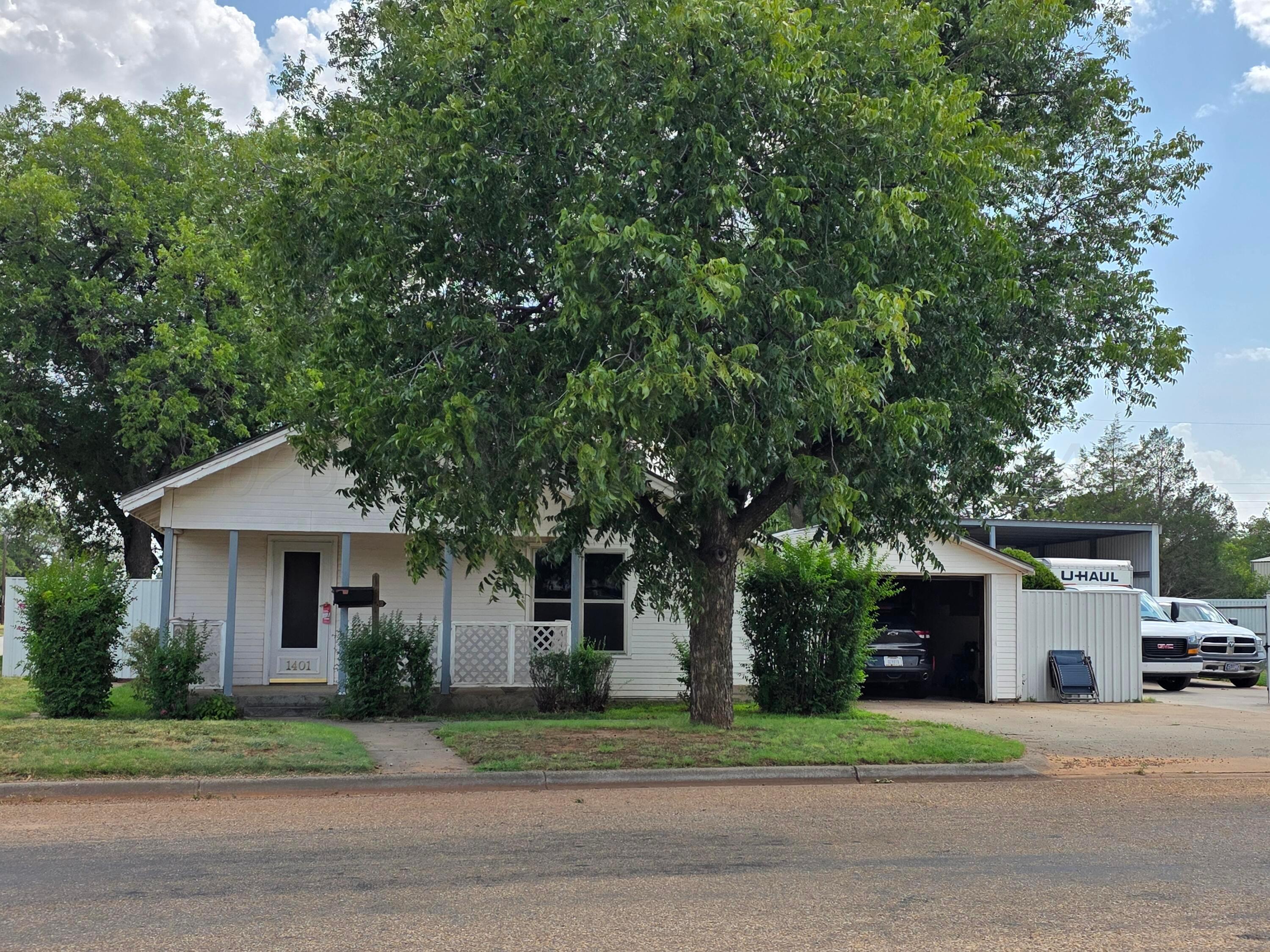 1401 Avenue I Nw Property Photo 1