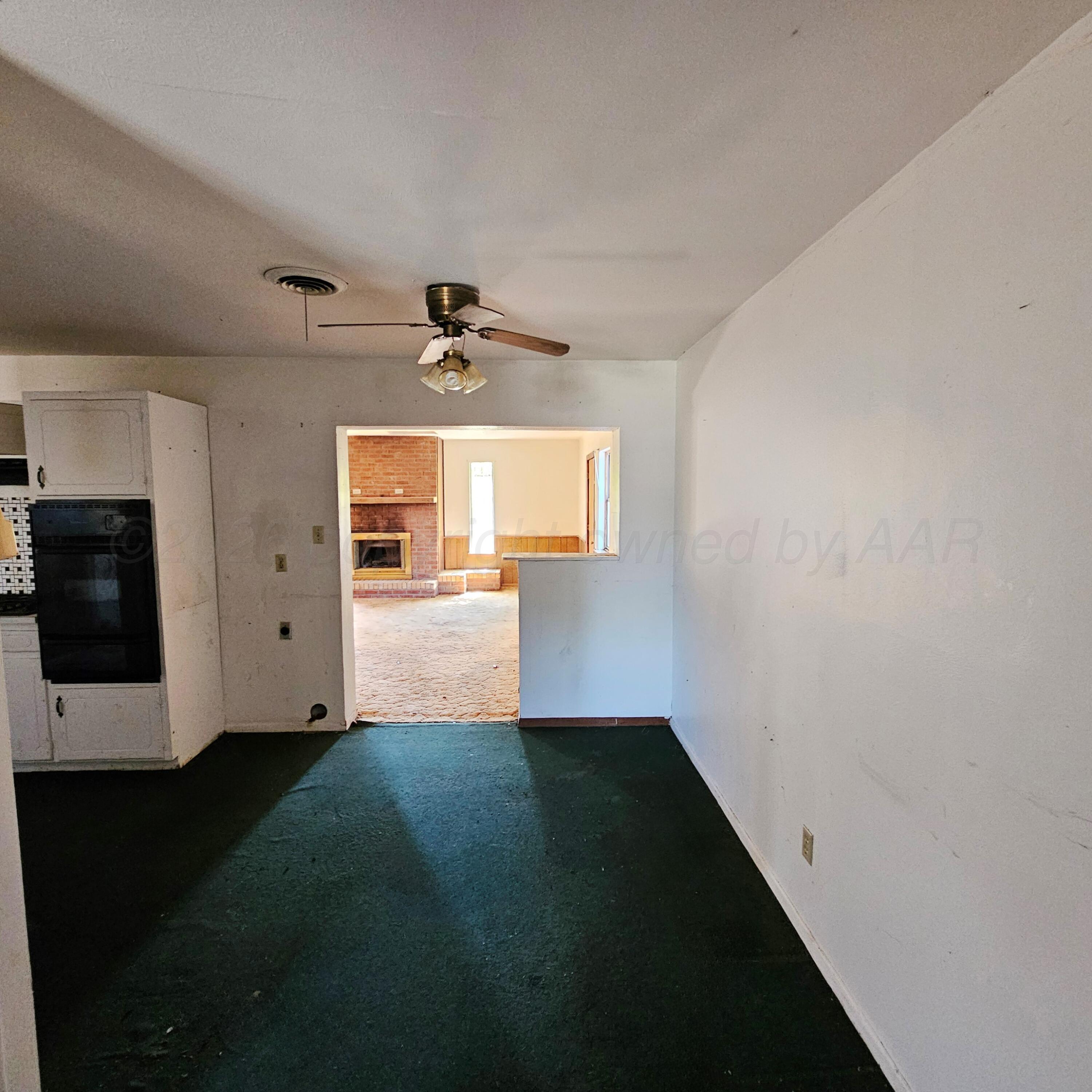 2914 Angelus Drive Property Photo 6