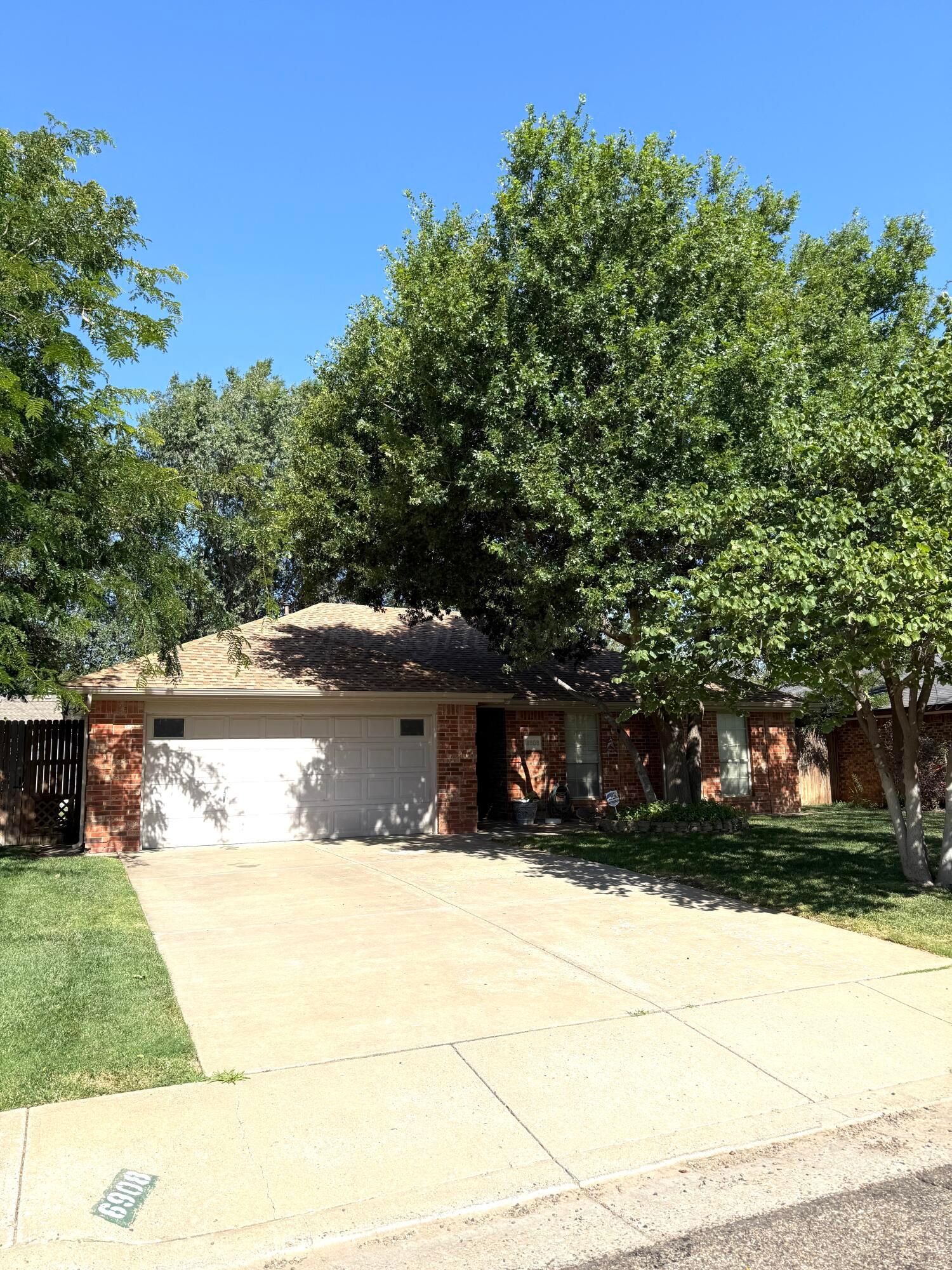 6908 Newlin Circle Property Photo 2