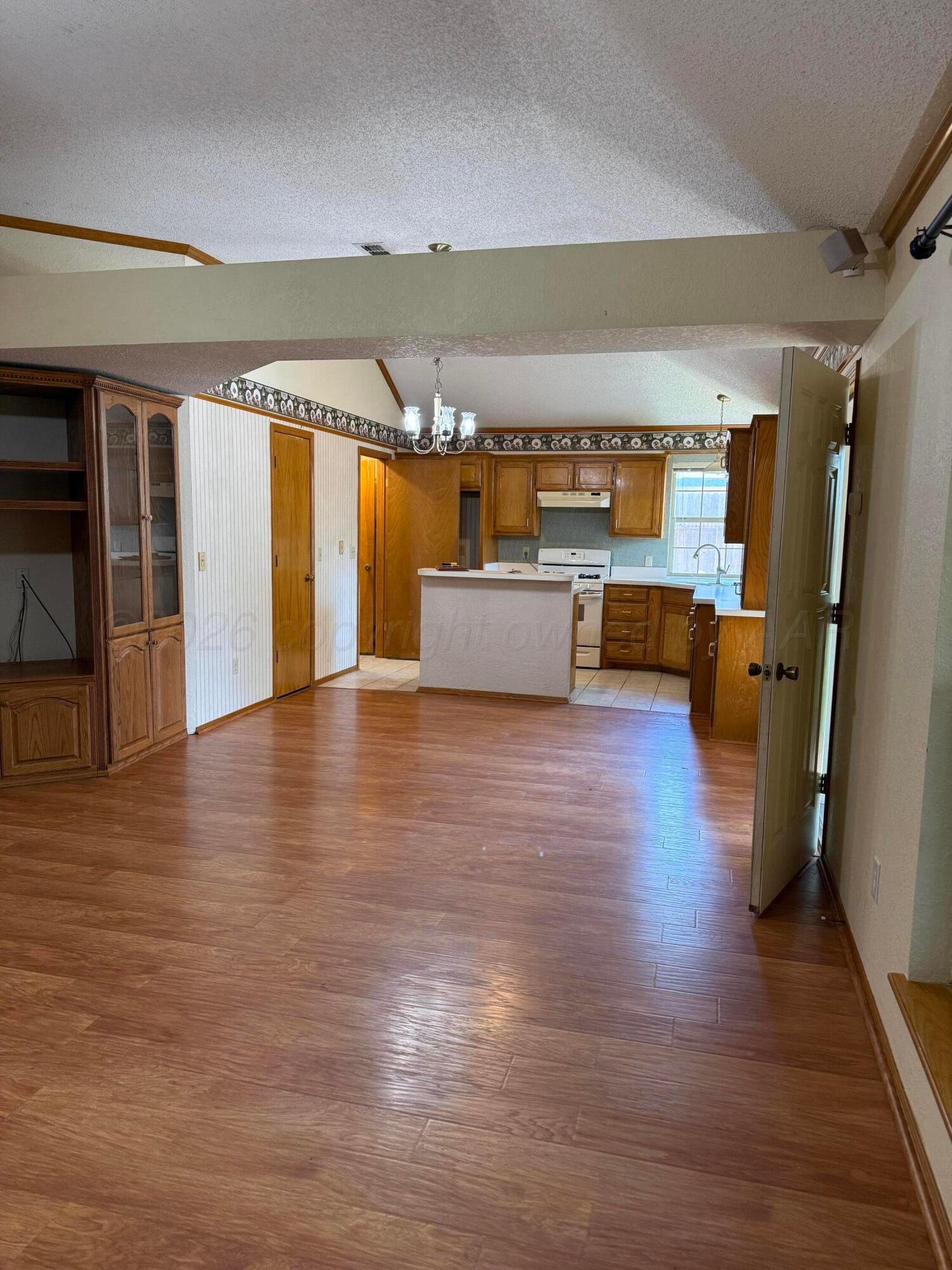 6908 Newlin Circle Property Photo 8