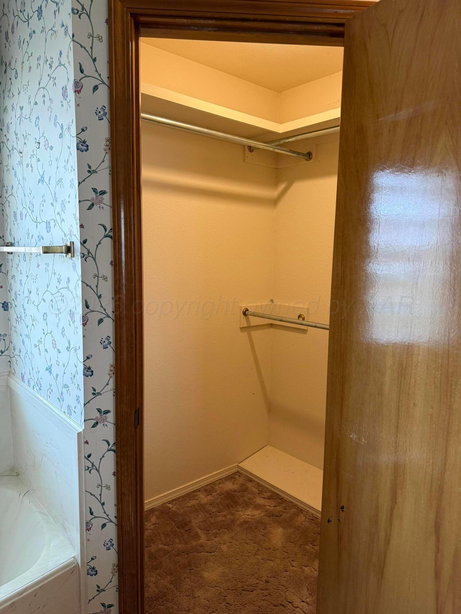 6908 Newlin Circle Property Photo 10