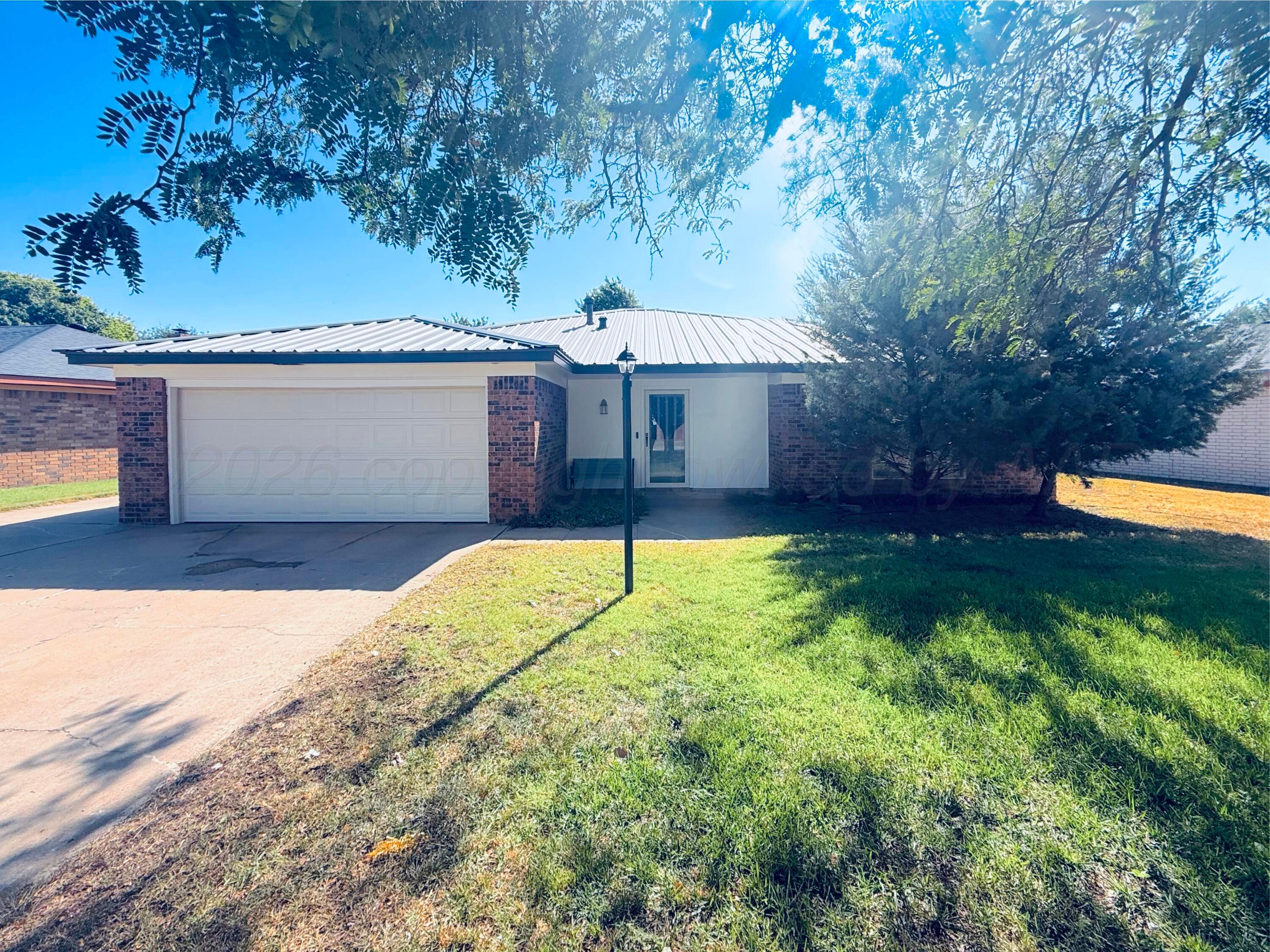 620 Forrest Drive Property Photo 1