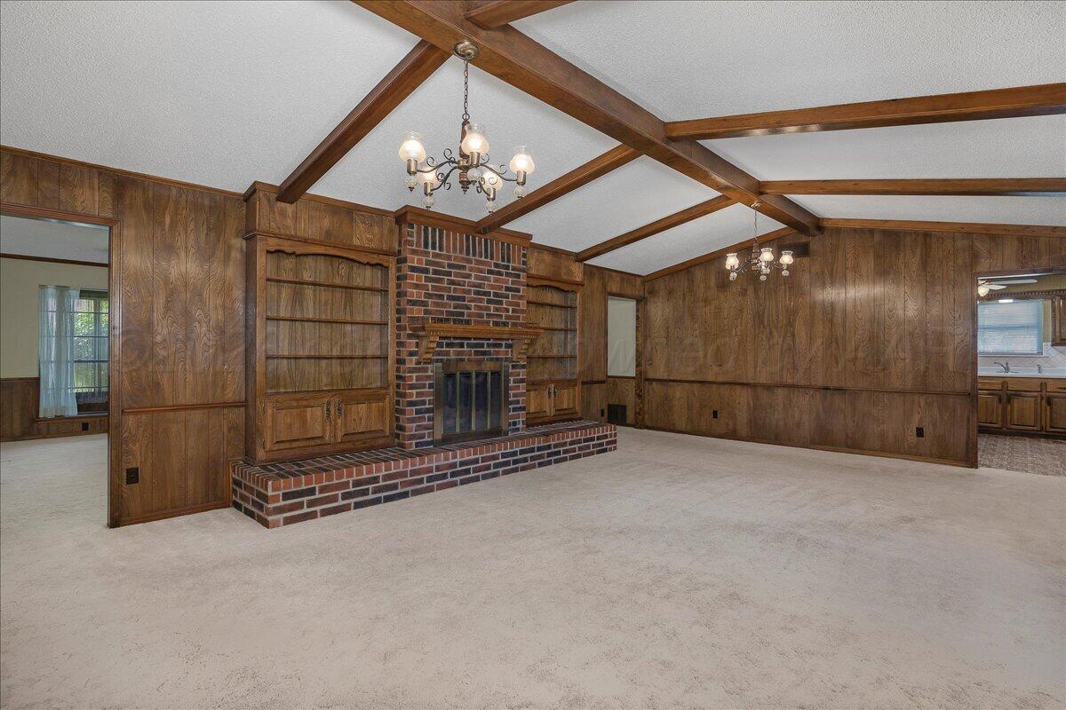 6801 Montague Drive Property Photo 2