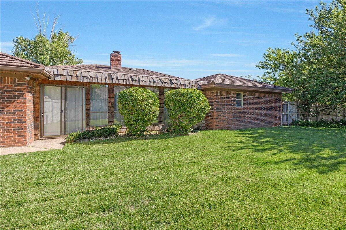 6801 Montague Drive Property Photo 13