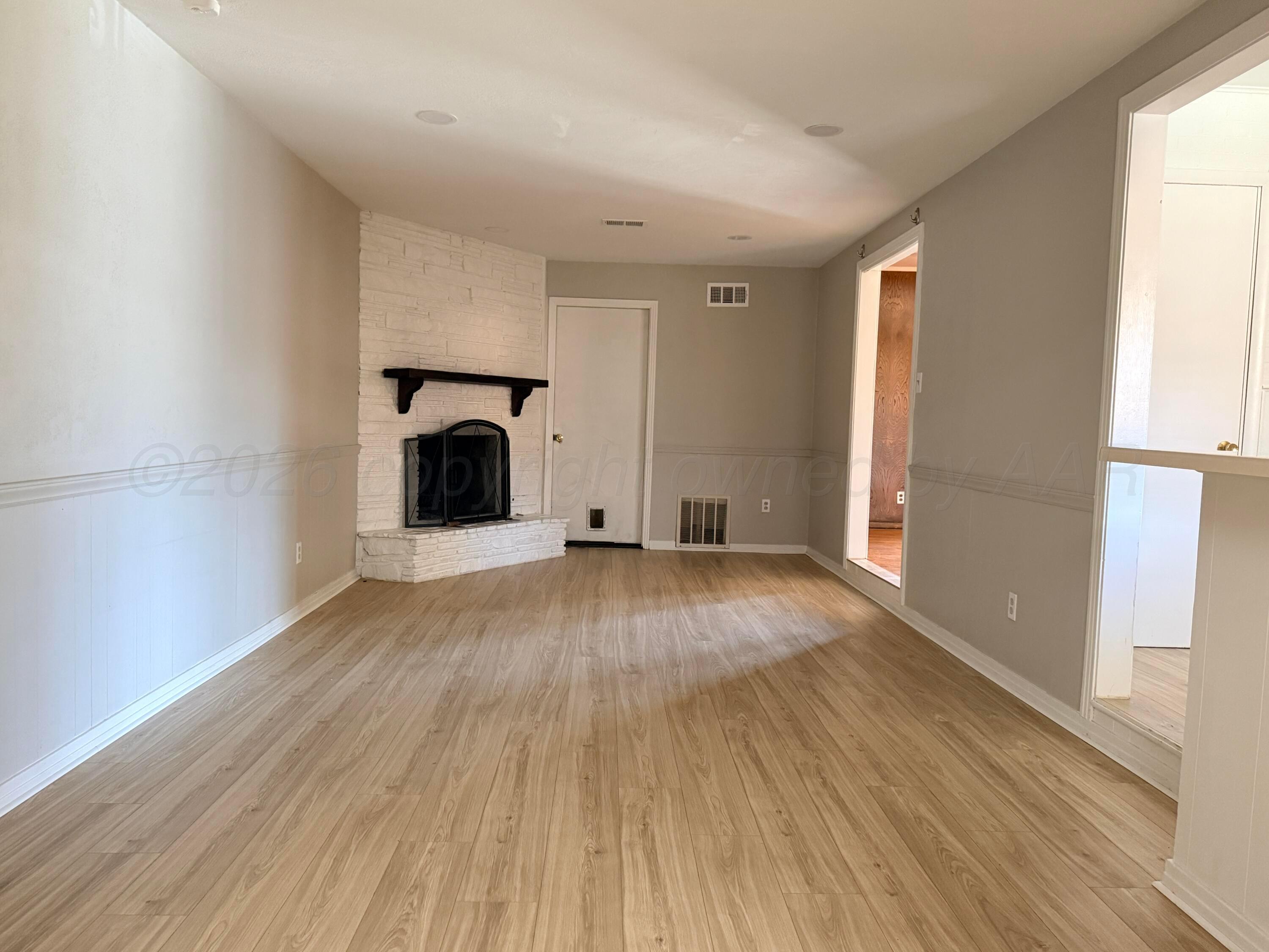 2016 S Milam Street Property Photo 12