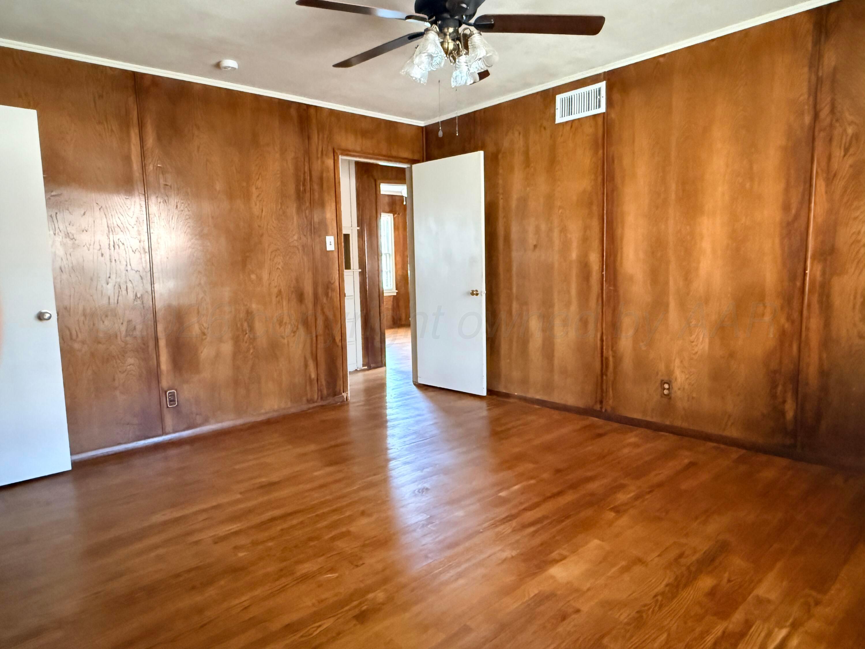 2016 S Milam Street Property Photo 24