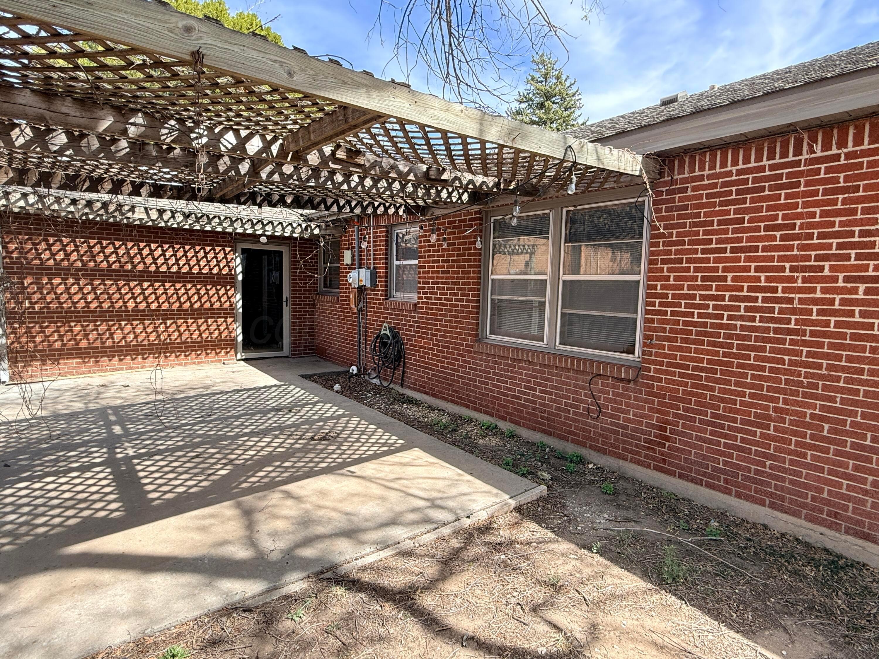 2016 S Milam Street Property Photo 29