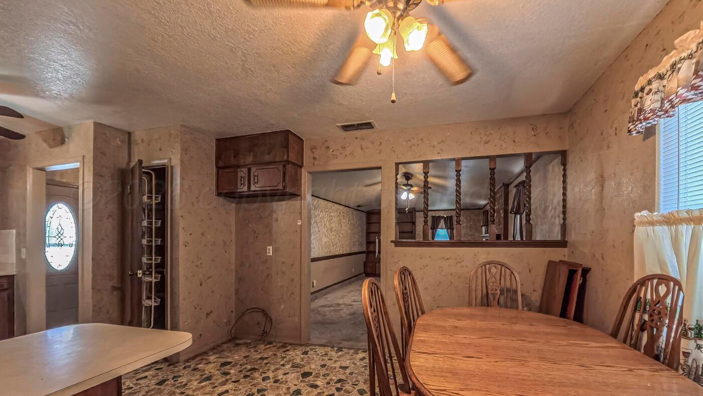 702 S Elm Avenue Property Photo 11