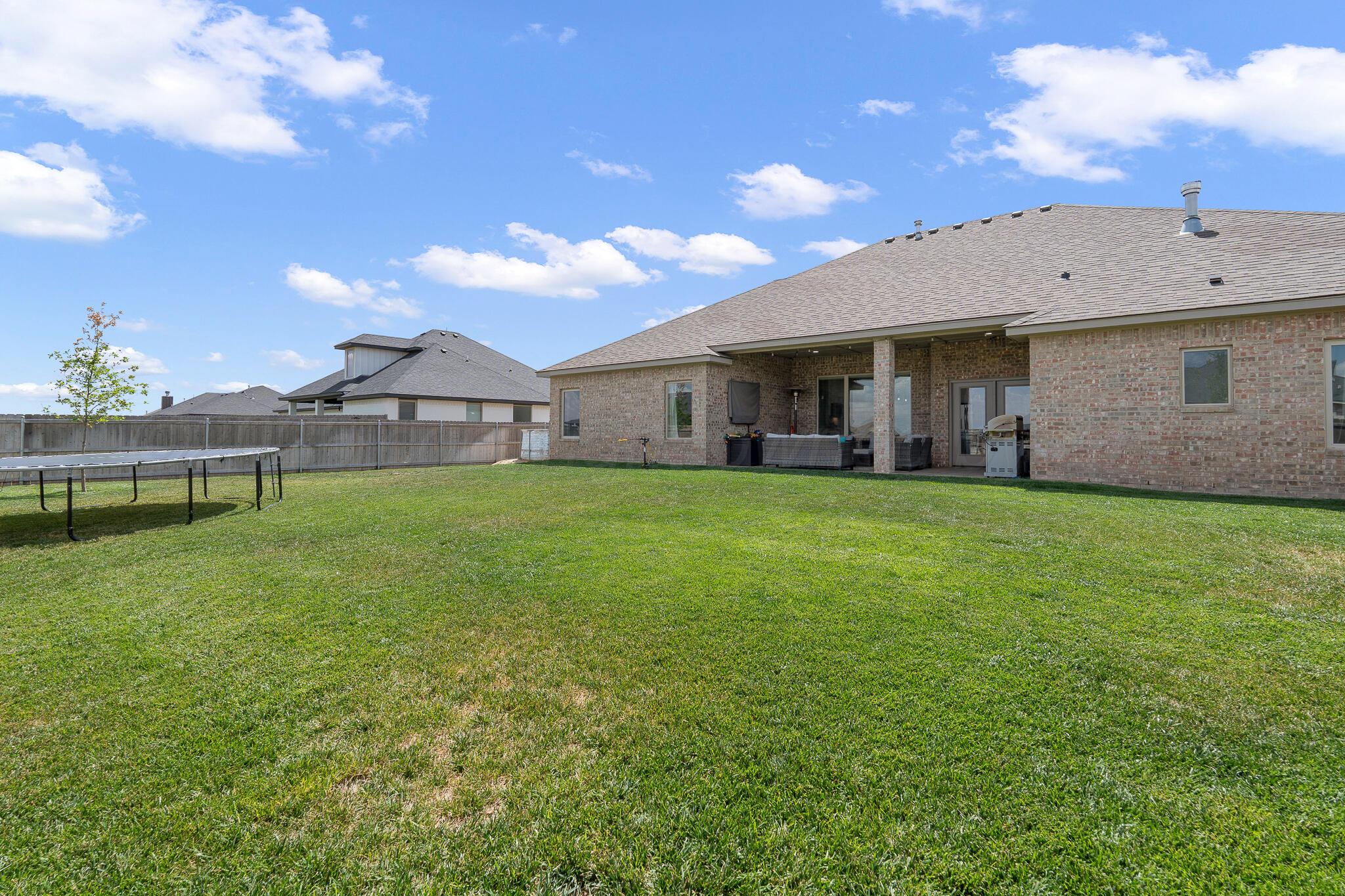 508 Country Club Drive Property Photo 8